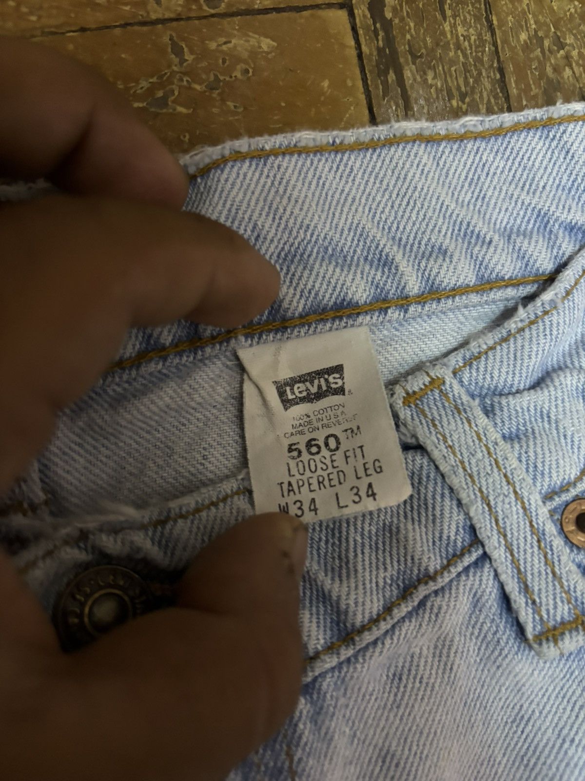 Jean × Levi's × Vintage Vintage Levis 560 Loose Fit Men Jeans (Size 34) Size US 34 / EU 50 - 13 Thumbnail