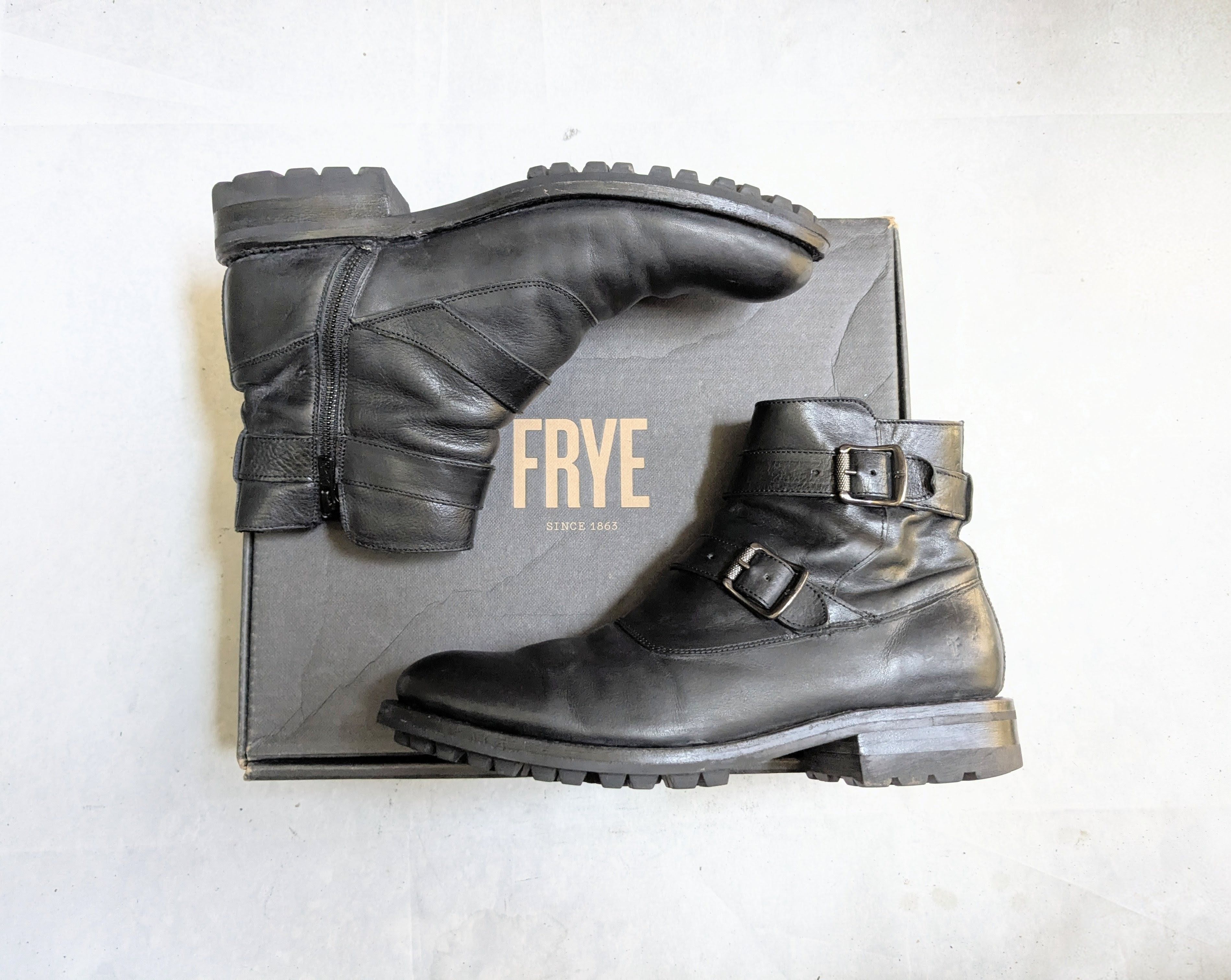 Frye Frye Engineer Boots Black Leather 9.5 D Strap Buckle Size US 9.5 / EU 42-43 - 1 Thumbnail