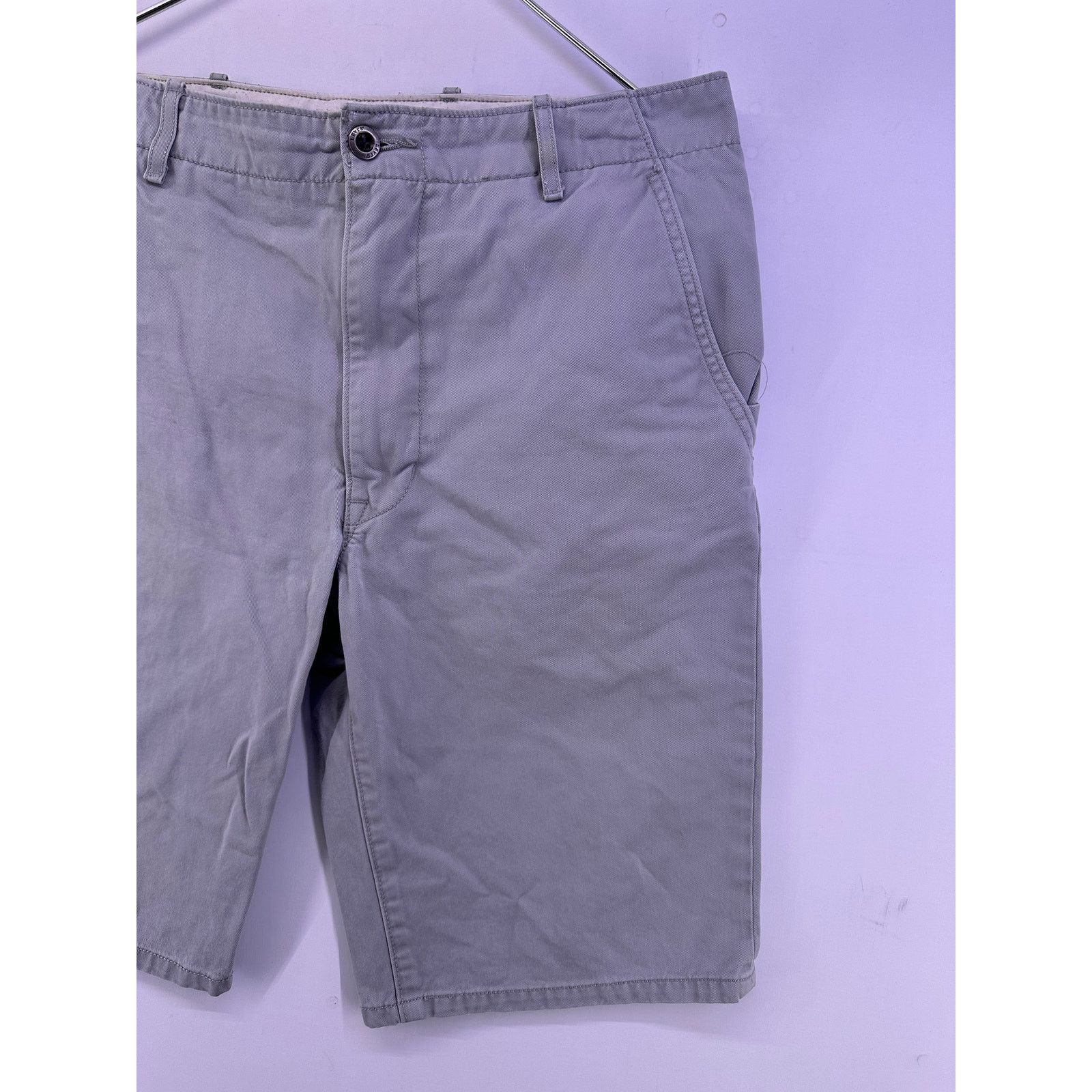 Levi's Vintage 2002 Levi’s White Tab Gray Shorts Size 34 Size US 34 / EU 50 - 3 Thumbnail