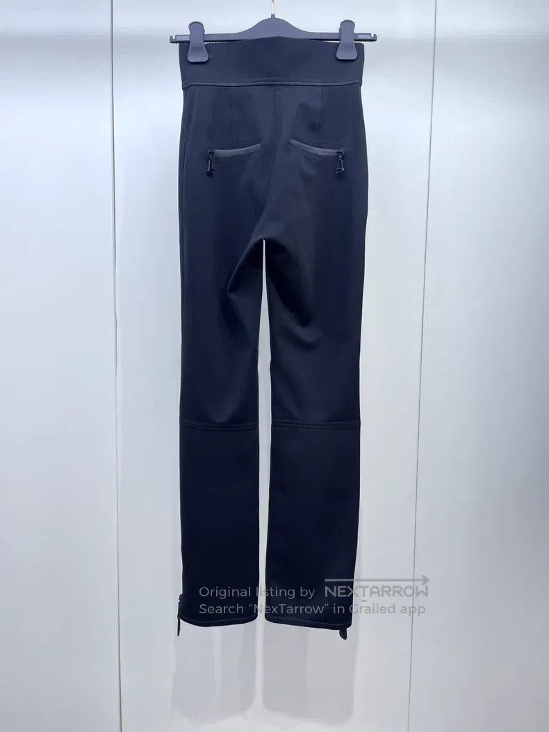 Louis Vuitton Louis Vuitton 25 High Waist Yoga Pants Size 33" - 2 Thumbnail