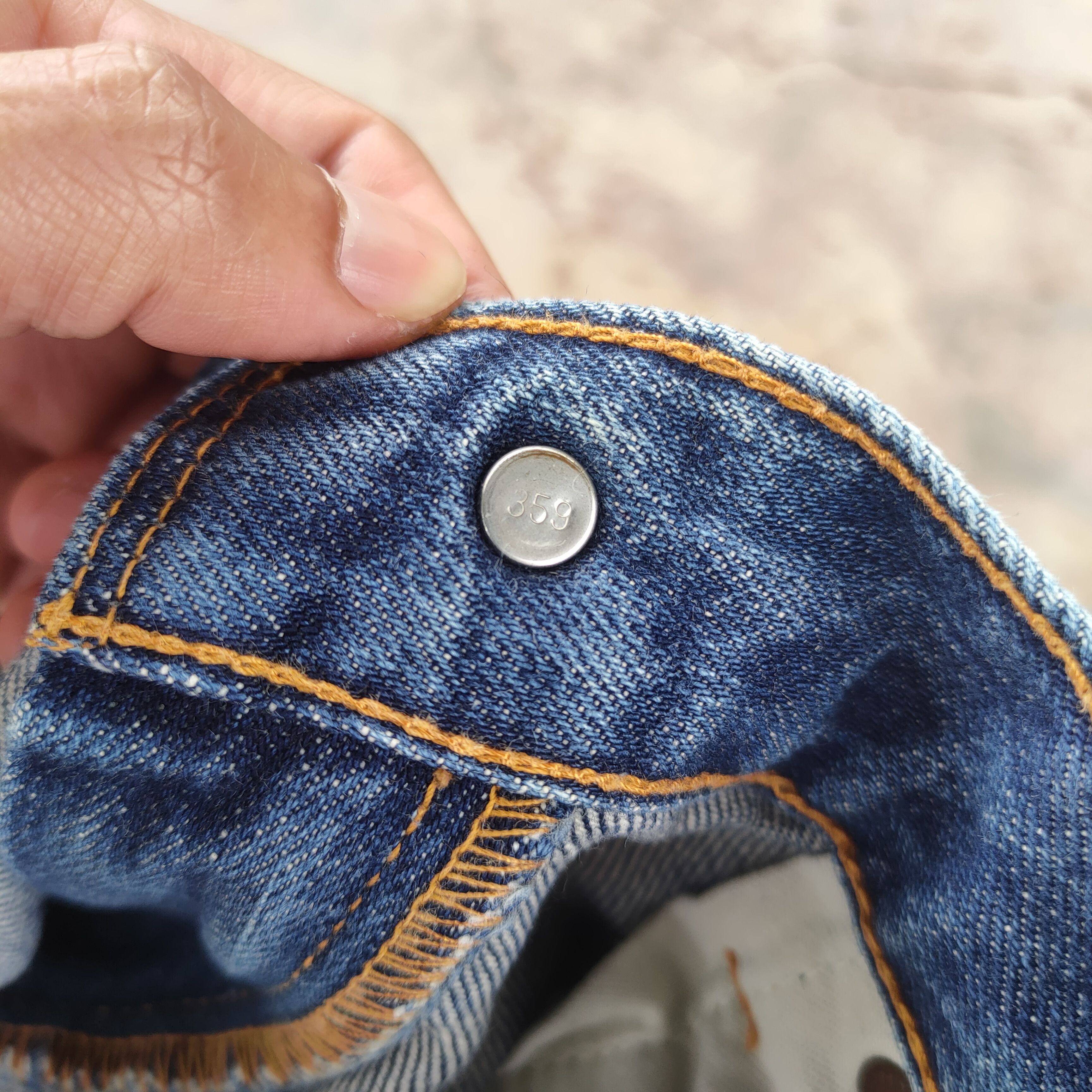 Levi's Vintage Clothing W33 VINTAGE LEVI'S 505 FADED RIPPED JEANS DENIM PANTS Size US 33 - 15 Thumbnail