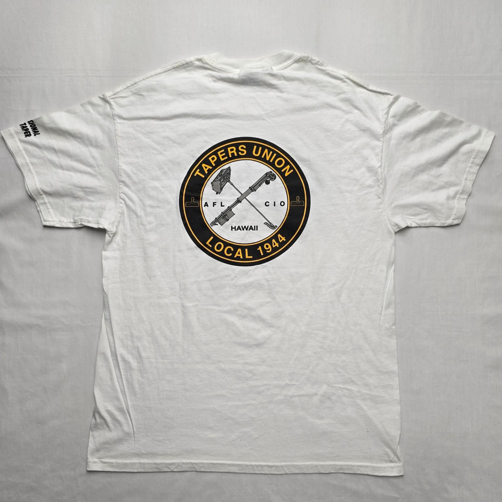 Hanes × Vintage Vintage Tapers Union Local 1944 Hawaii White L Tee Size US L / EU 52-54 / 3 - 1 Thumbnail