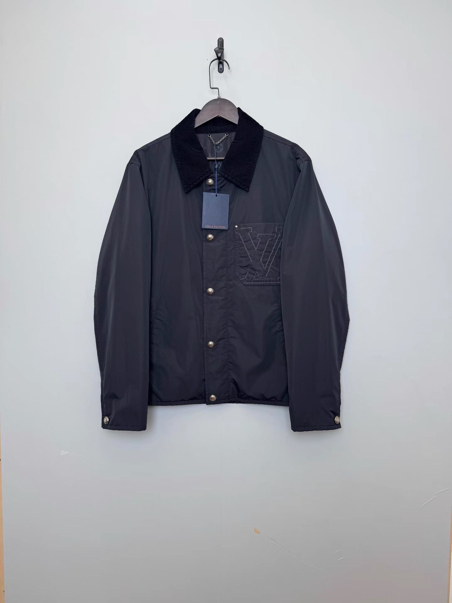 Louis Vuitton Louis Vuitton SS26 Embroidered Logo Cotton Jacket K36 Size US M / EU 48-50 / 2 - 1 Thumbnail