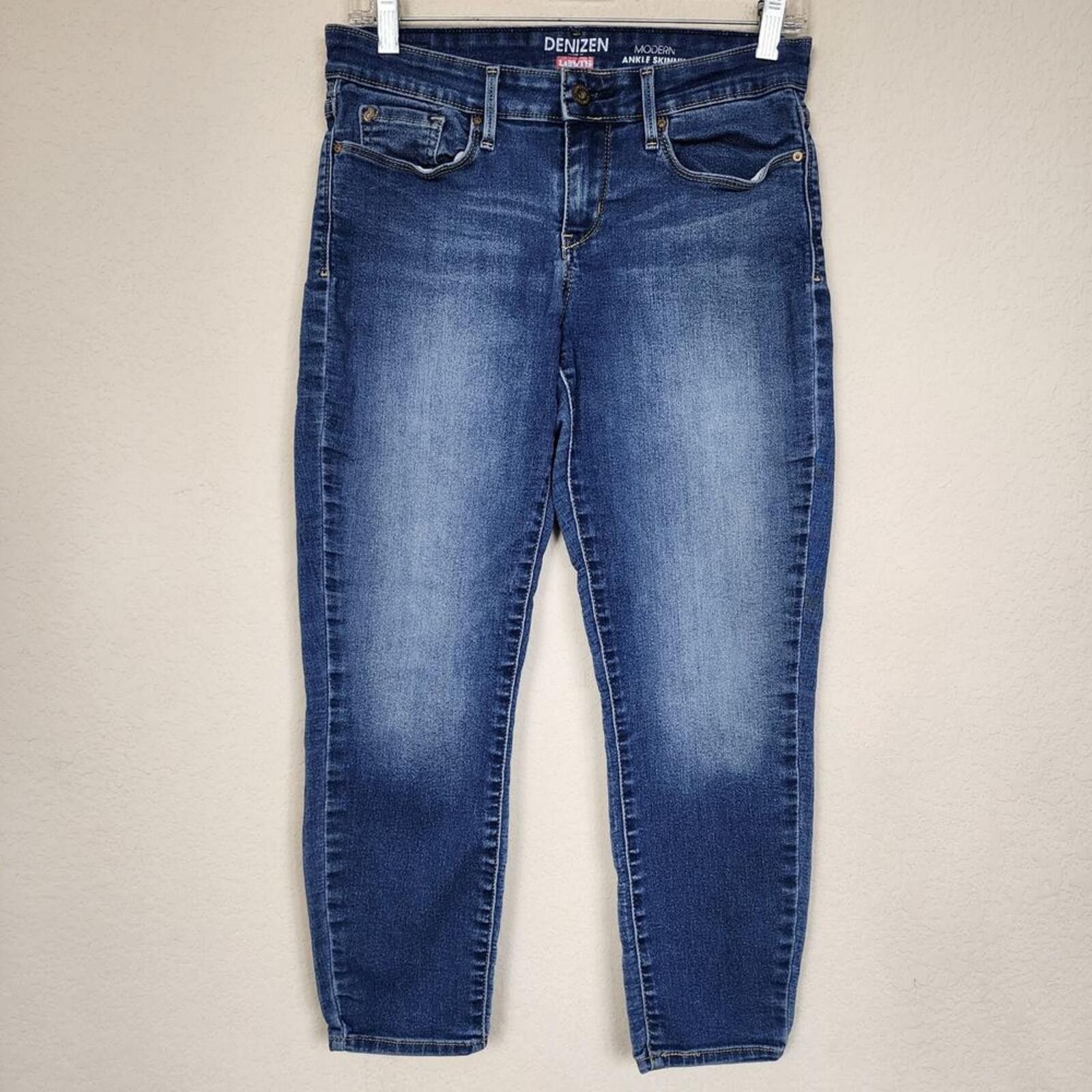 Levi's Levi's Size 28 Denim Denizen Capris Size 28" / US 6 / IT 42 - 1 Thumbnail