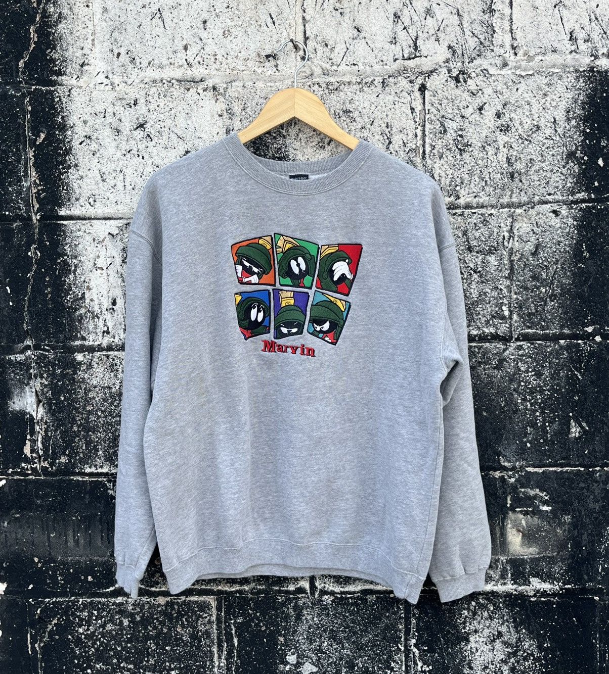 Vintage Vintage loony tunes Marvin the martian 90s embroidered crew Size US M / EU 48-50 / 2 - 1 Thumbnail