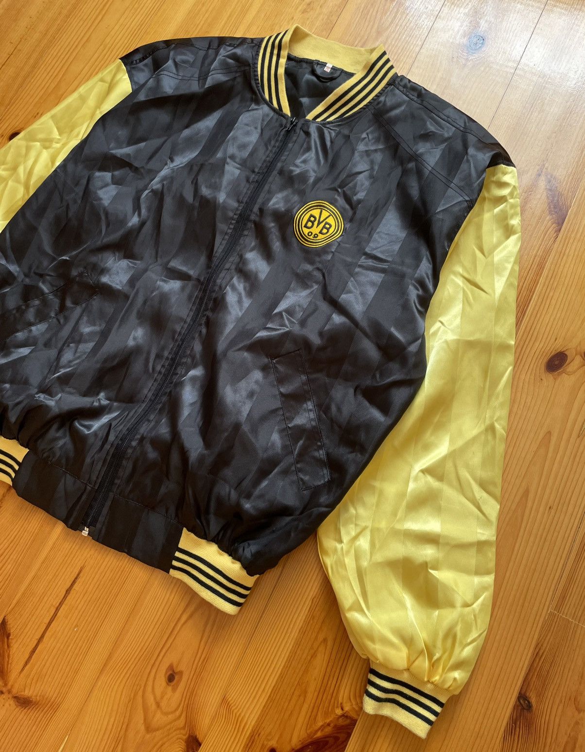 Other Vintage 90S Borussia Dortmund BVB Football Bomber Jacket Size US XXL / EU 58 / 5 - 3 Thumbnail