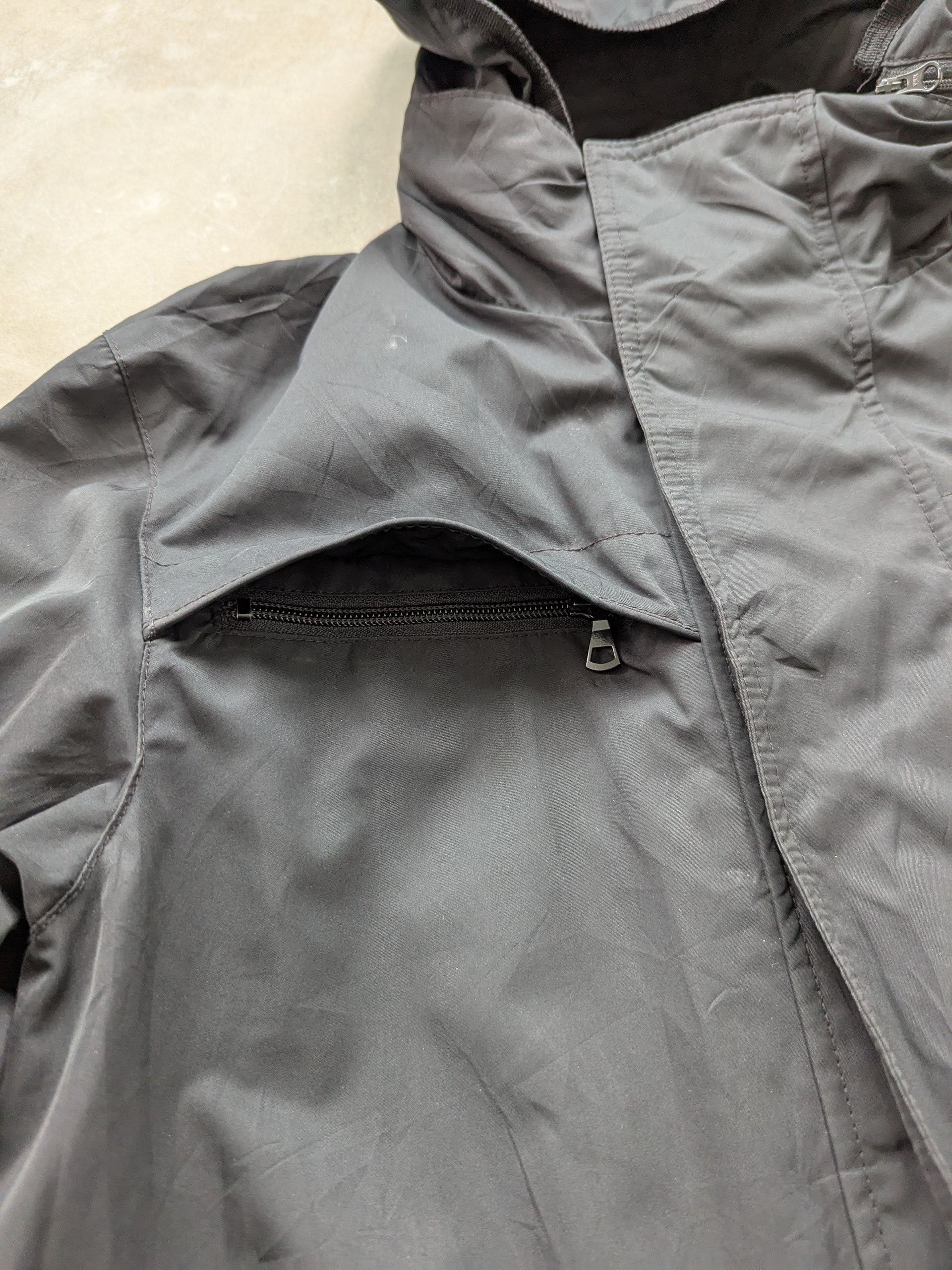 Japanese Brand × Uniqlo Uniqlo Premium Down Coat Hoodie Gorpcore Size US L / EU 52-54 / 3 - 11 Thumbnail
