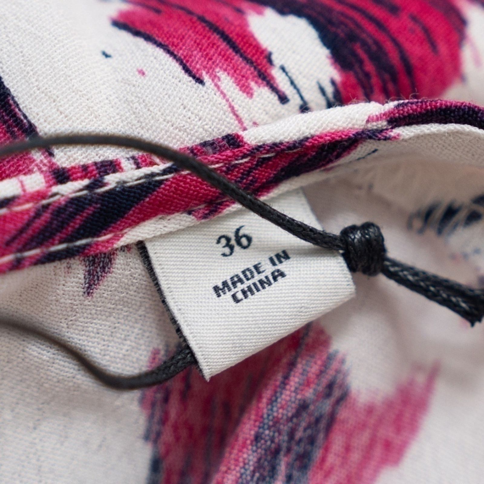 Scotch & Soda Scotch & Soda. Wrap Dress In Brushed Ikat Cherry Pie. Size M / US 6-8 / IT 42-44 - 13 Thumbnail
