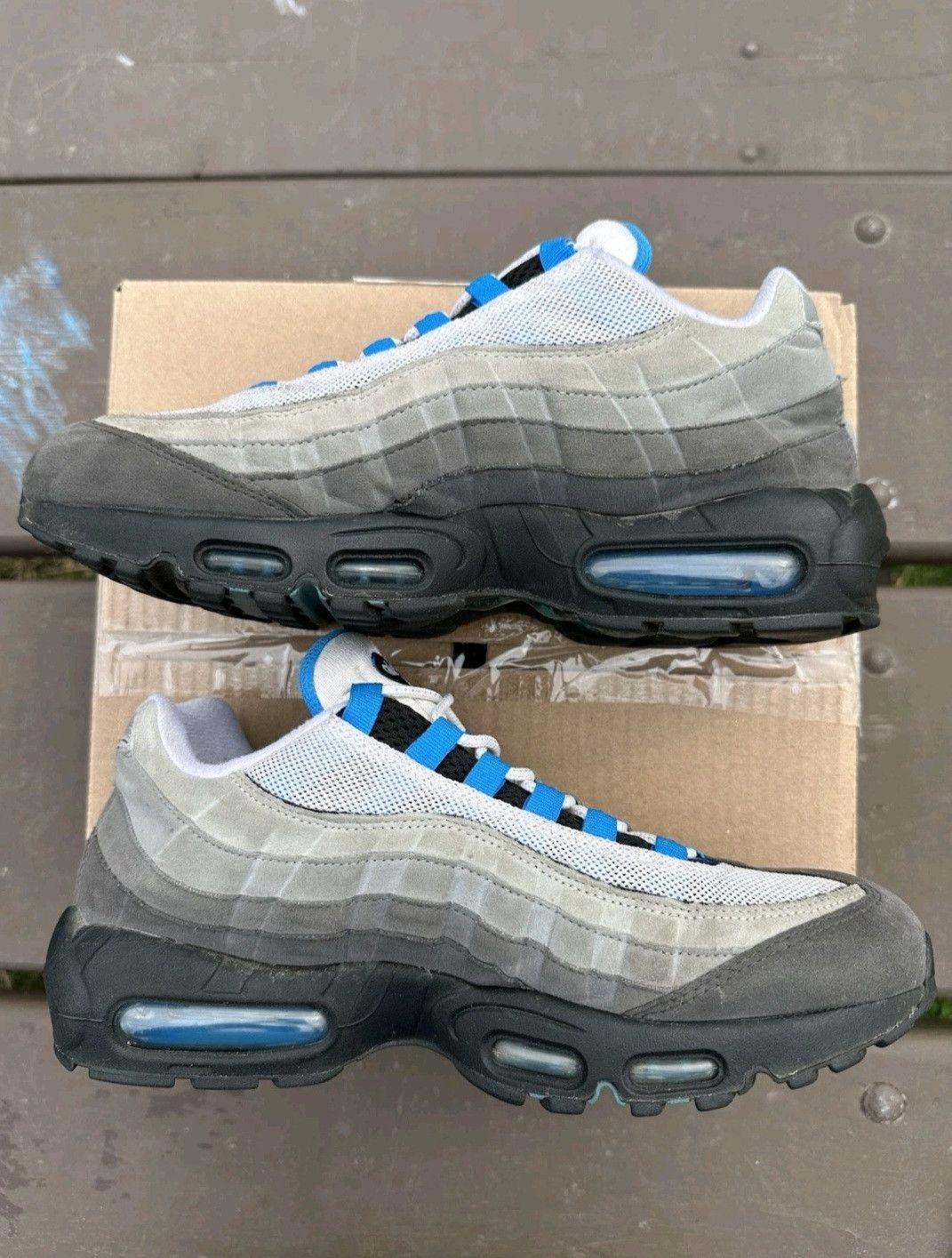 Nike Nike Air Max 95 OG Crystal Blue AT8696100 Size 9.5 Men Size US 9.5 / EU 42-43 - 4 Thumbnail