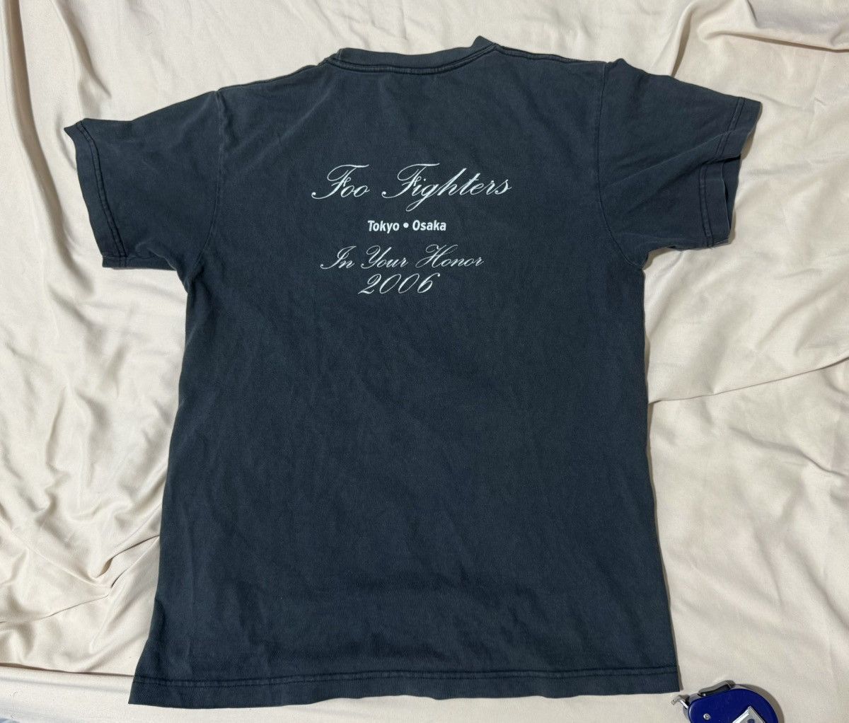 Vintage Vintage 2000s Foo Fighters In Your Honor 2006 Tour T Shirt Size US S / EU 44-46 / 1 - 2 Thumbnail