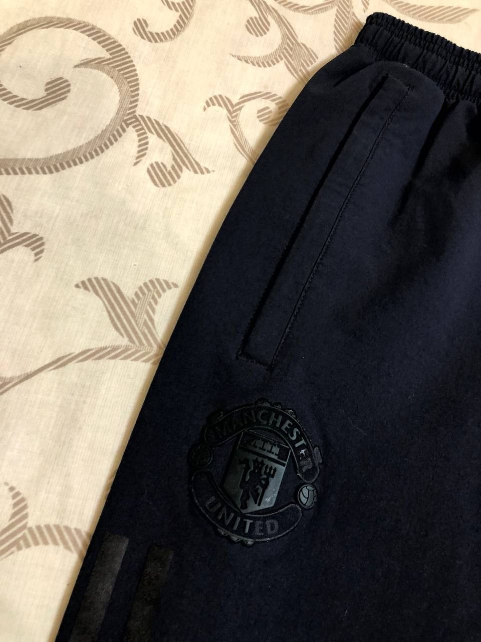 Adidas MENS sweatpants logo Adidas Y2K sportwear Vintage Size US 28 / EU 44 - 7 Thumbnail