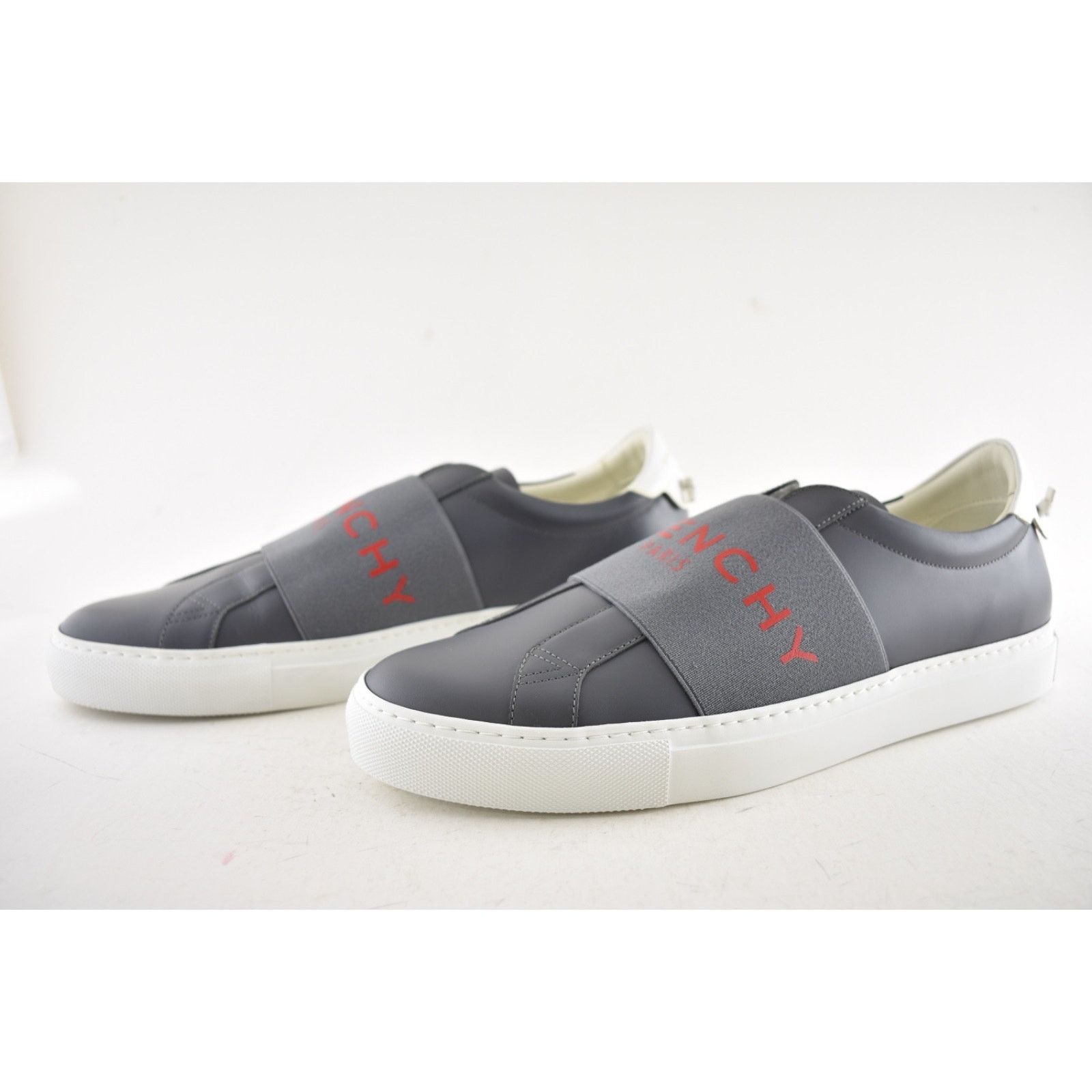 Givenchy Givenchy Urban Street Grey Leather Low Top Sneaker 44/11 Size US 11 / EU 44 - 9 Thumbnail