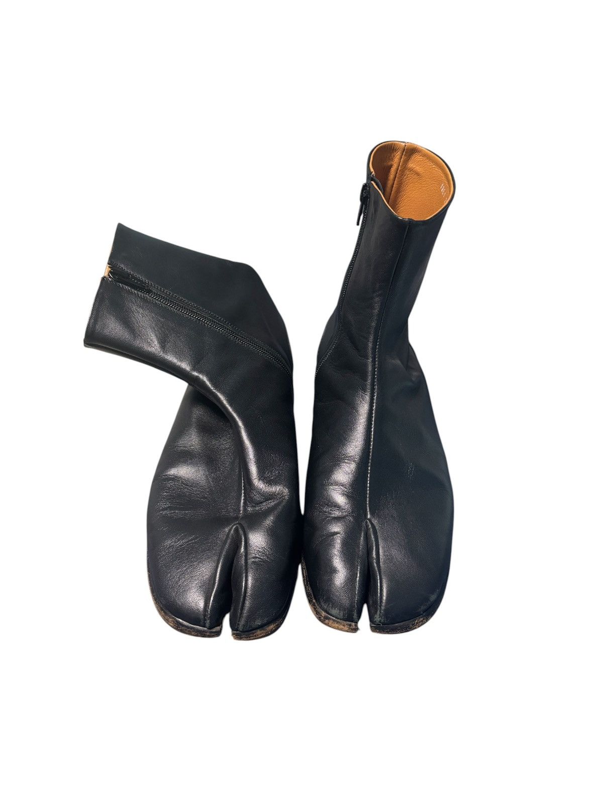 Maison Margiela Maison Margiela Tabi Flat Boots Size US 9.5 / EU 42-43 - 1 Thumbnail