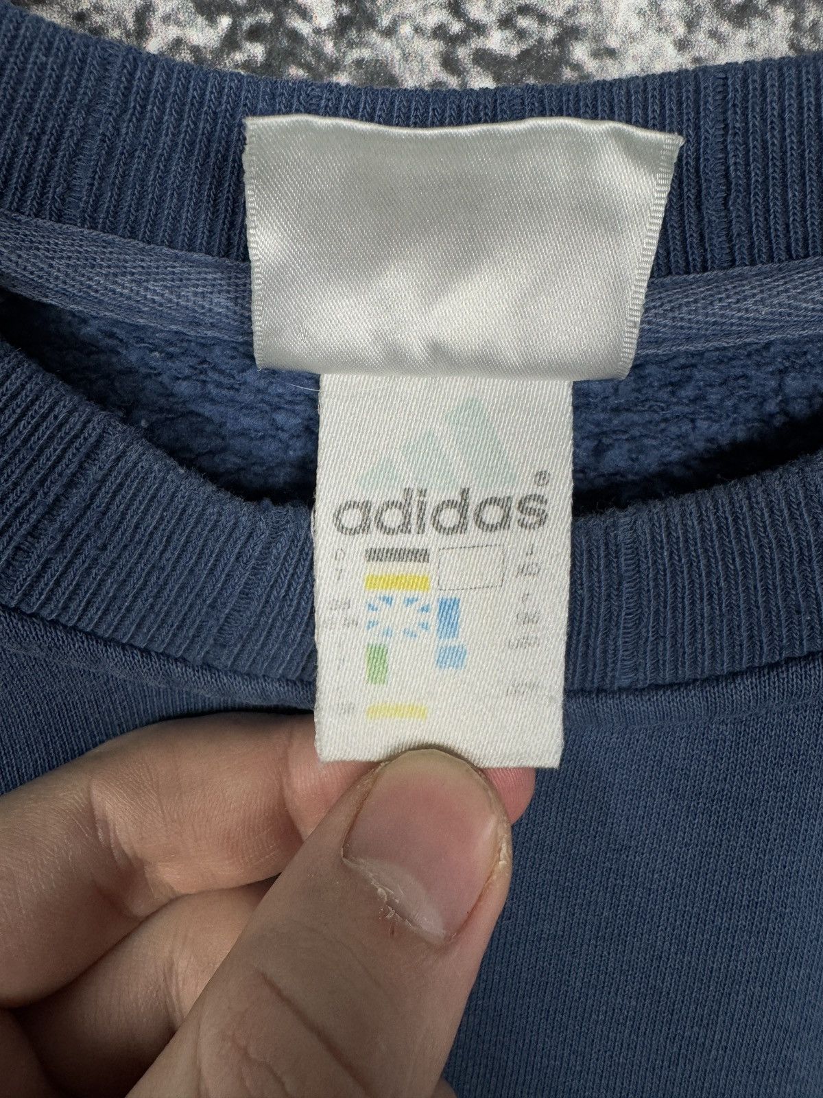 Adidas Adidas Vintage 90s Sweatshirt Retro Big Logo Pullover Size M Size US M / EU 48-50 / 2 - 9 Thumbnail