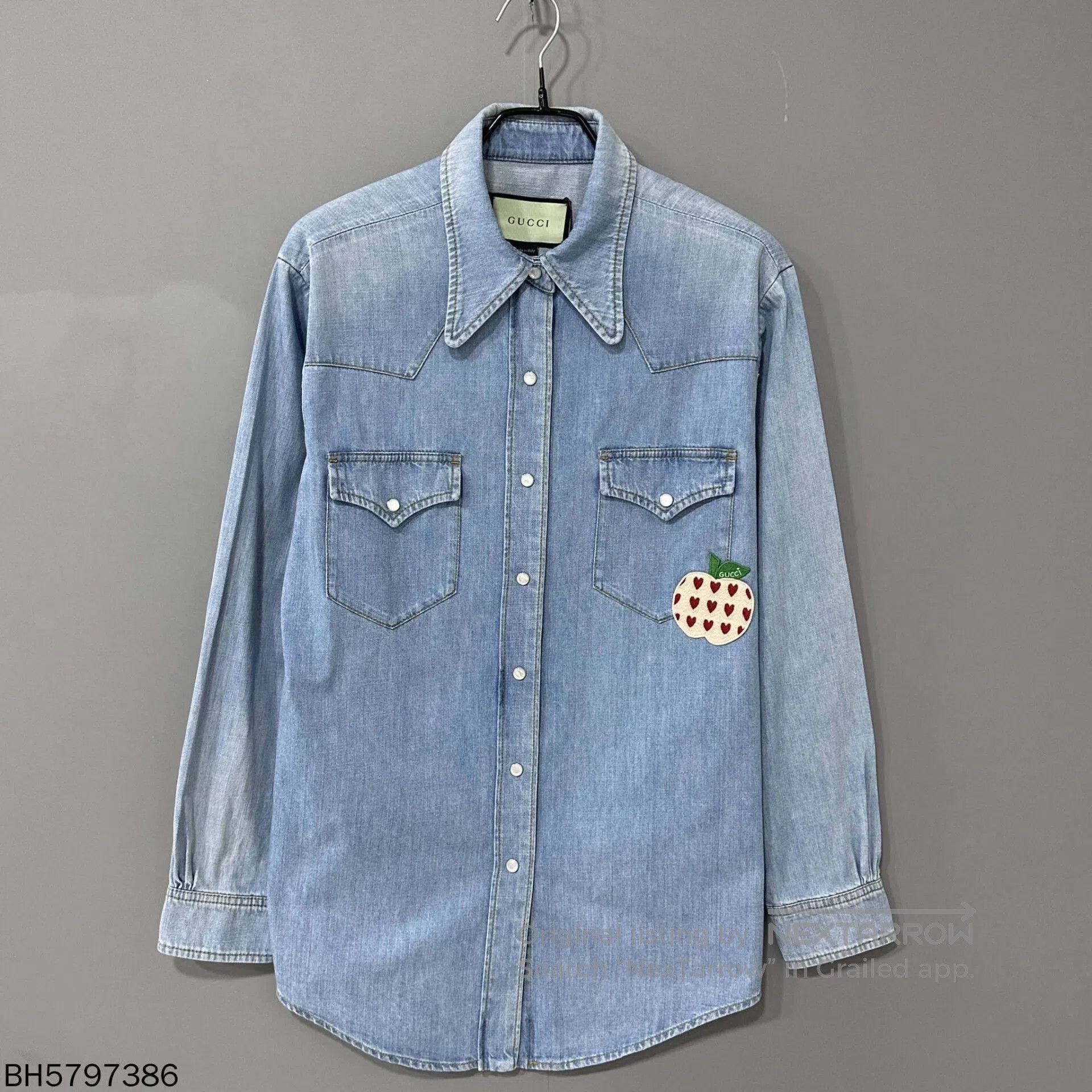 Gucci apple logo embroidered denim shirt jacket. Size US M / EU 48-50 / 2 - 1 Thumbnail