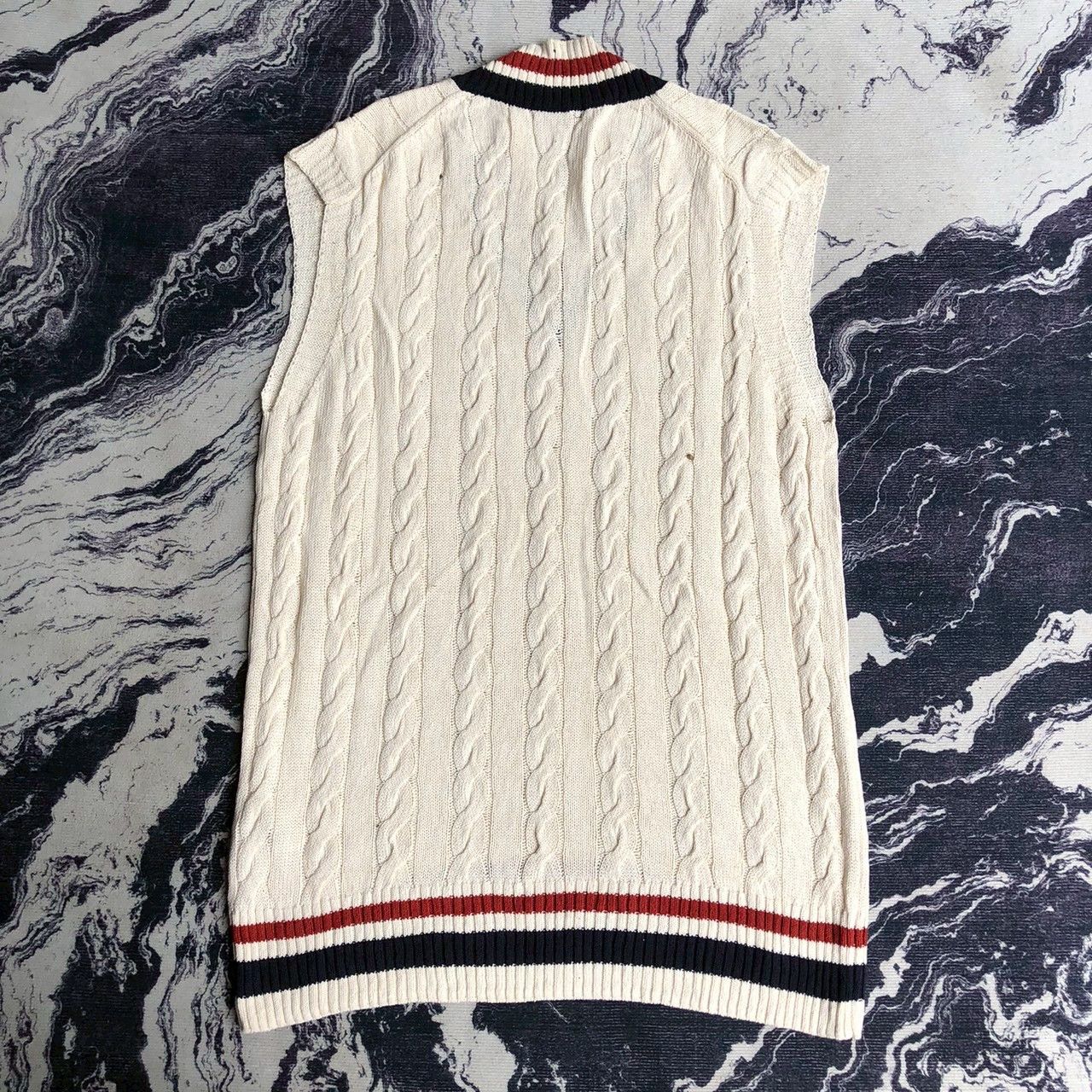 JW Anderson × Uniqlo JW Anderson x Uniqlo Cable Knit Vest Size US M / EU 48-50 / 2 - 2 Thumbnail