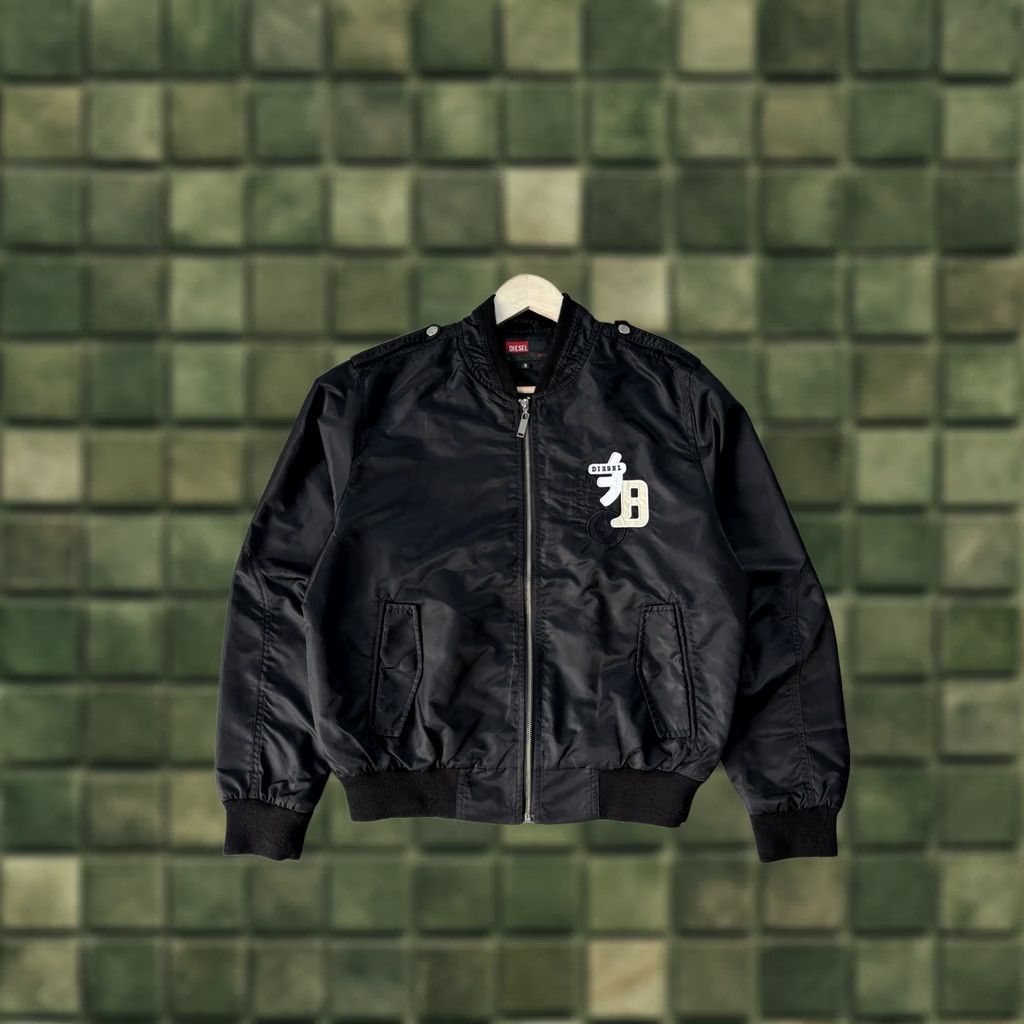Diesel Vintage Diesel Bomber Jacket Nylon Logo Y2K Military Style Mens Size M Black 90s Diesel Bomber Jacket Size US M / EU 48-50 / 2 - 1 Thumbnail
