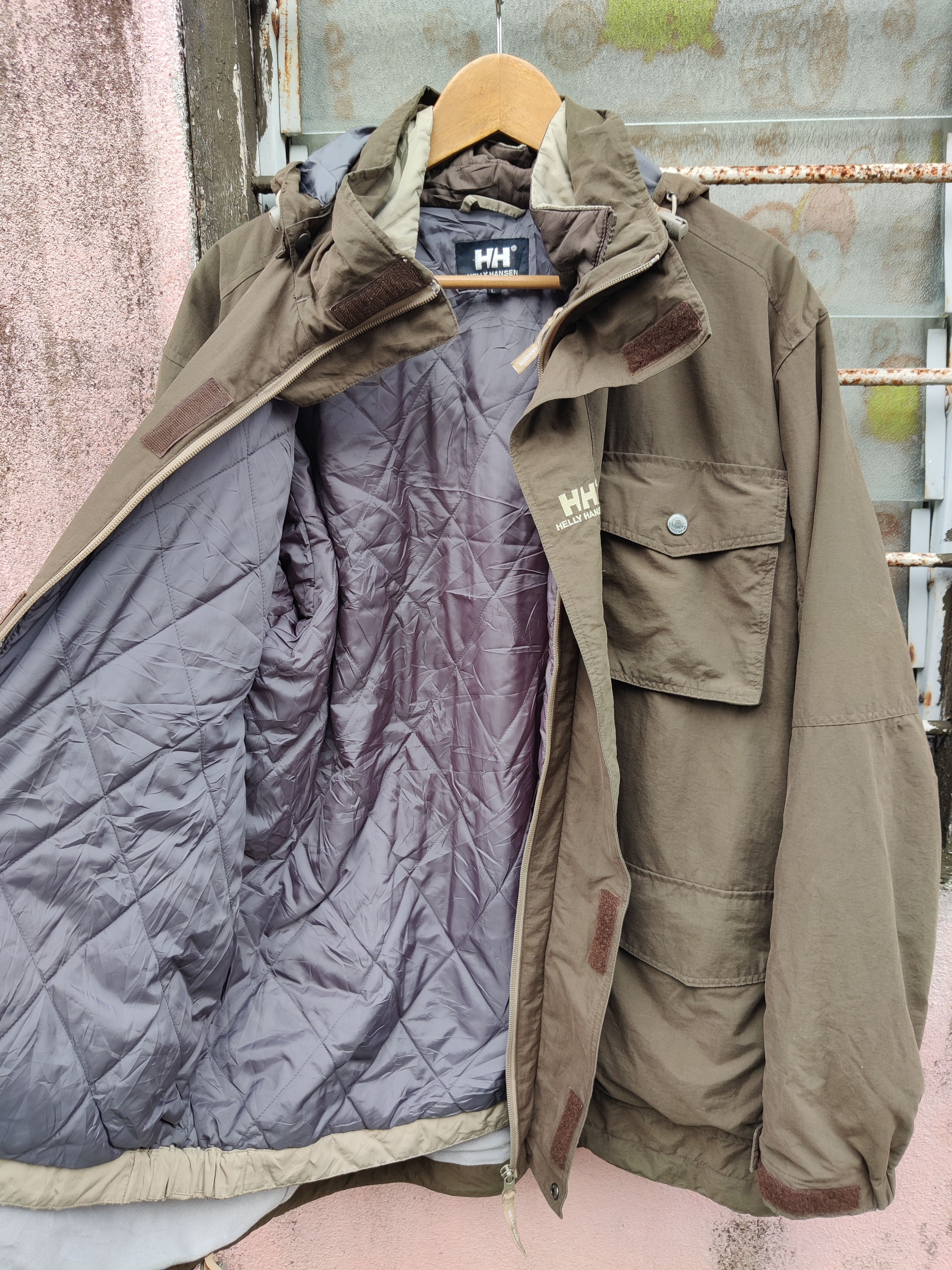 Helly Hansen Vintage Helly Hansen Sailing Multi Pocket Winter Jacket Size US L / EU 52-54 / 3 - 5 Thumbnail