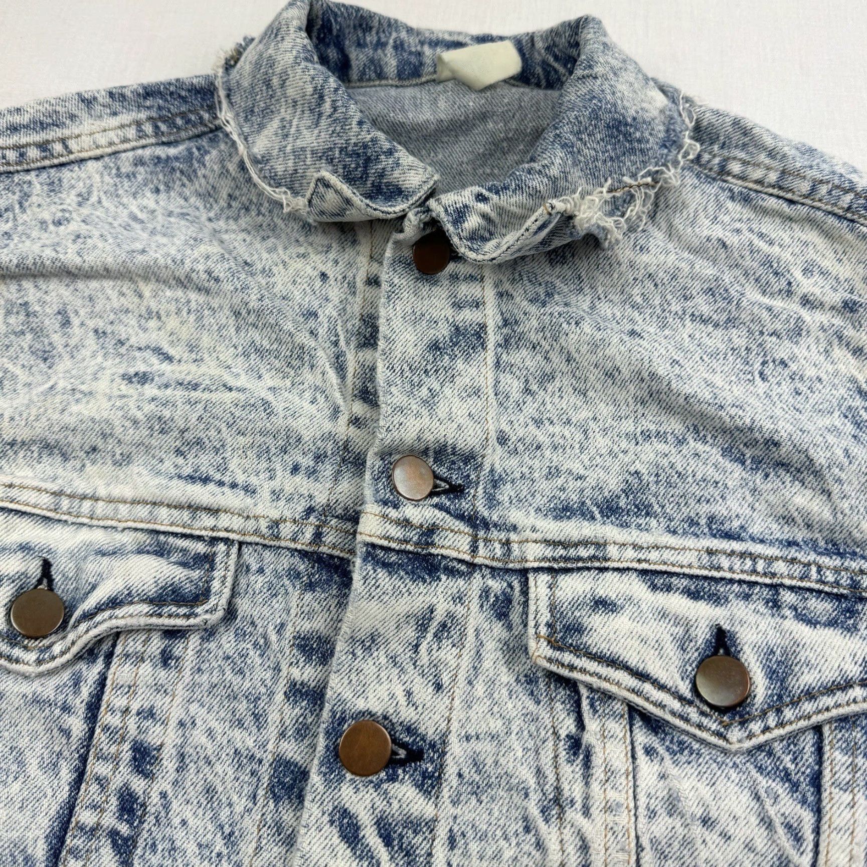 Denime VINTAGE Denim Jacket Male M Blue 80s Denim Jacket Vintage Acid Washed Worn 80s American男性 Size US M / EU 48-50 / 2 - 5 Thumbnail