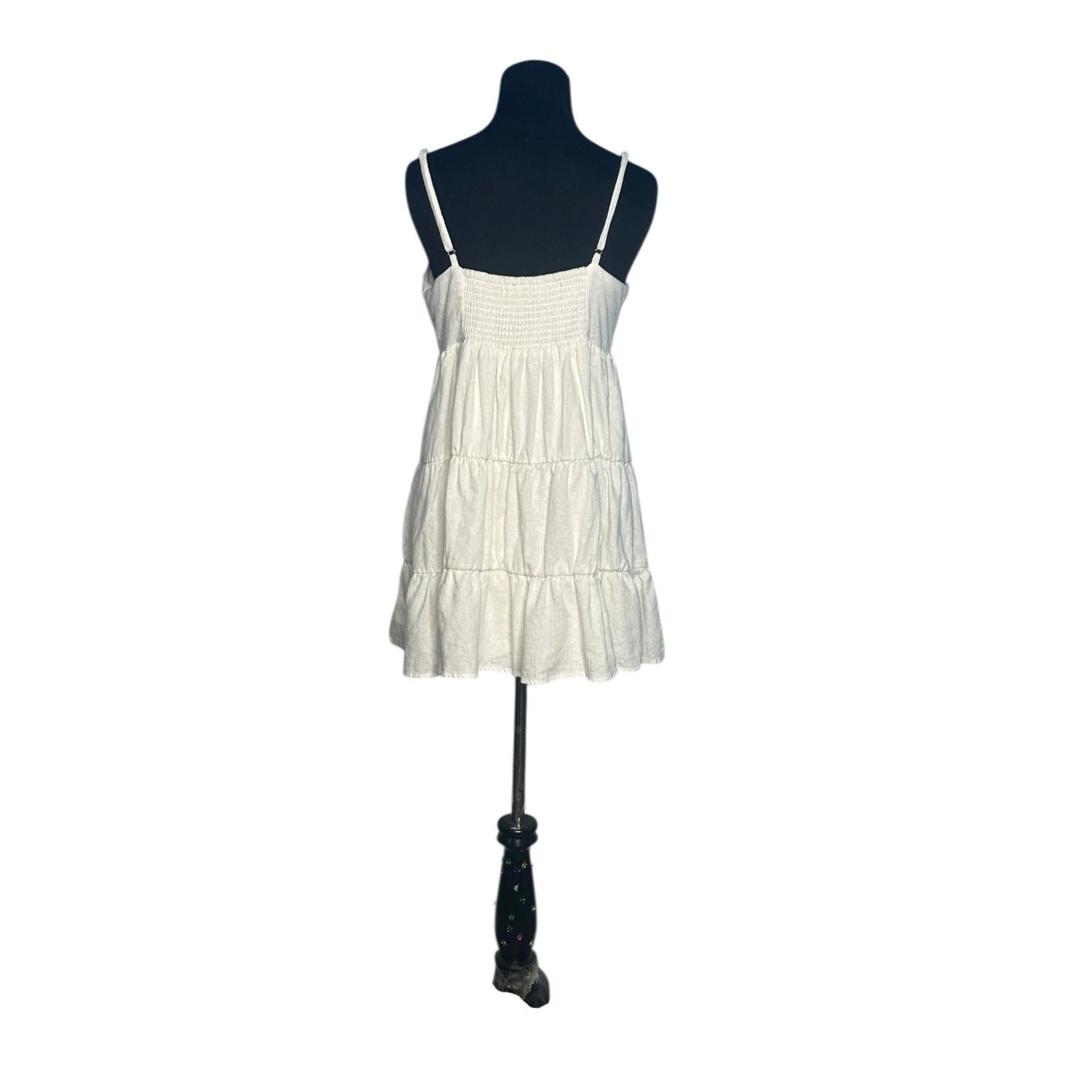 Forever 21 Forever 21 white tier sleeveless top size Large Size L / US 10 / IT 46 - 9 Thumbnail