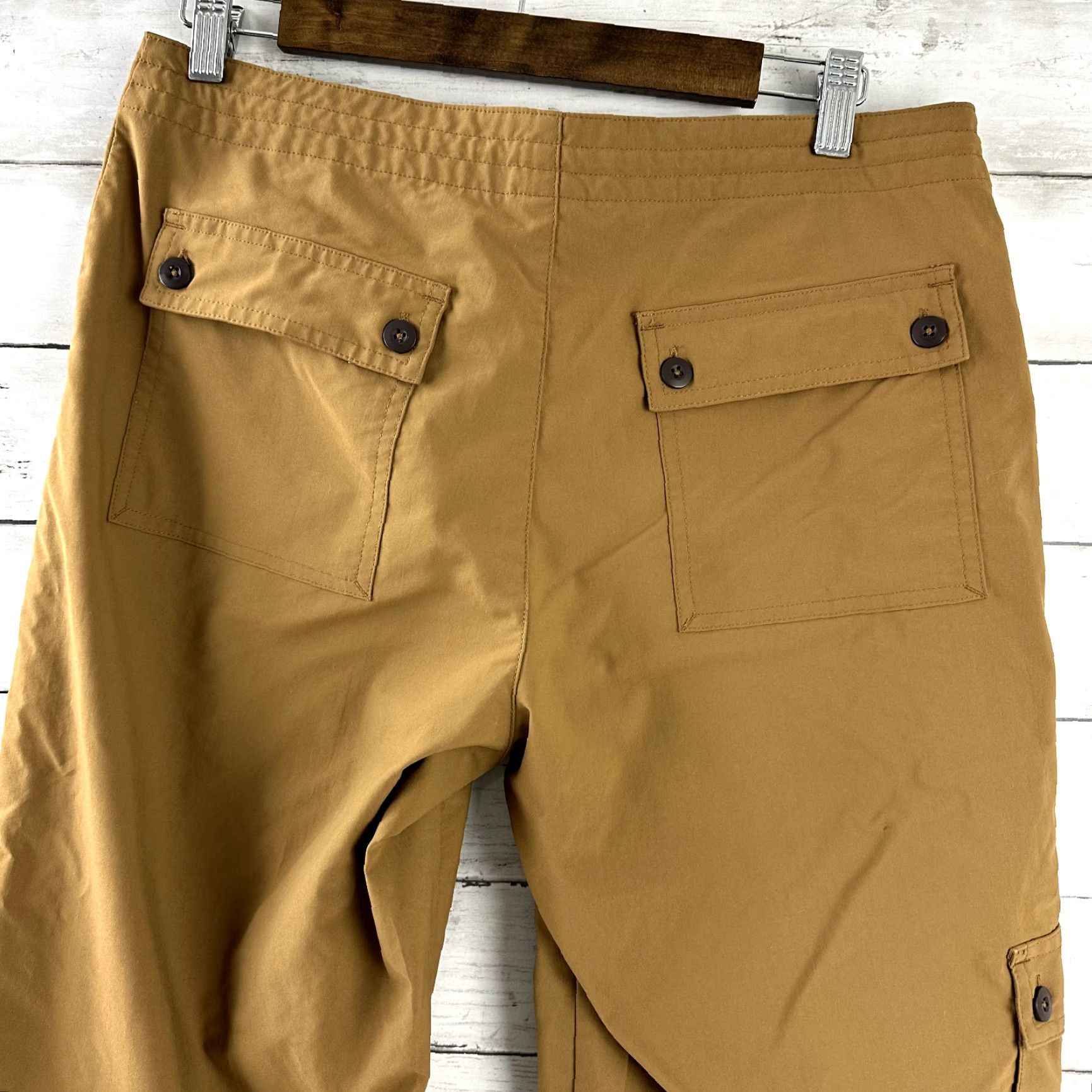 Patagonia Patagonia Women's Capri Hiking Pants Brown Size 10 (measures 32x22) Size 32" / US 10 / IT 46 - 5 Thumbnail