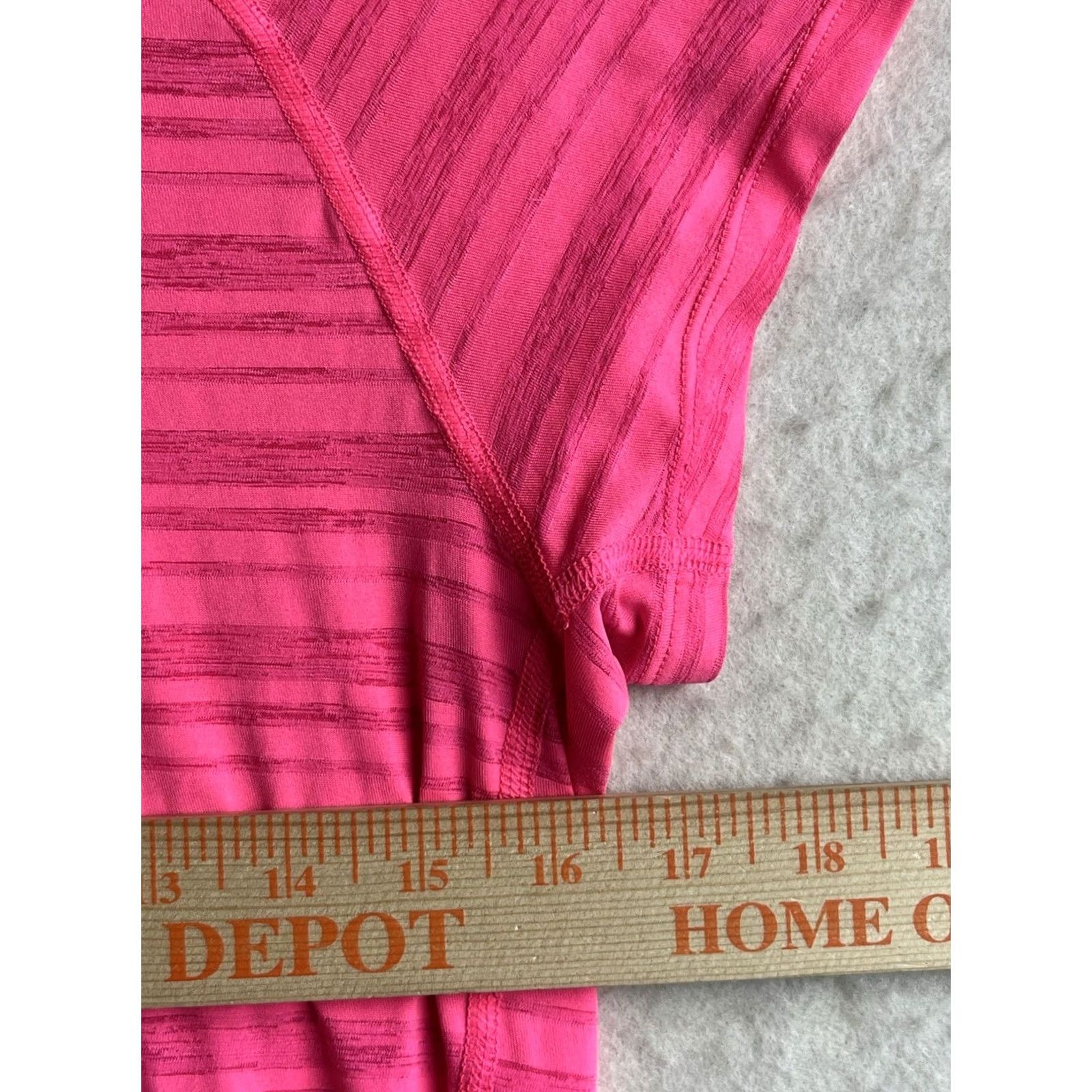 Nike Nike Dri-Fit T-Shirt M Pink Striped V-Neck Short Sleeve Women Shirts Regular 100% Polyester Casual Activewear Womens Nike Dri-Fit Size M / US 6-8 / IT 42-44 - 3 Thumbnail