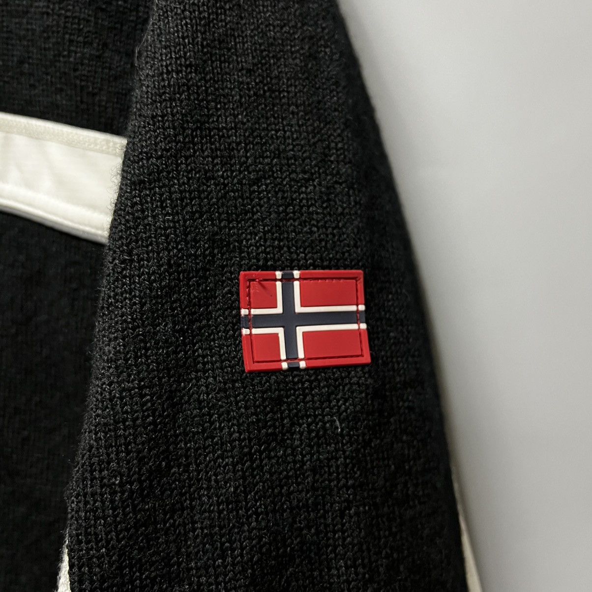 Dale Of Norway Dale of Norway Telemark Knitshell Weatherproof Jacket Menʼs Size US XL / EU 56 / 4 - 4 Thumbnail