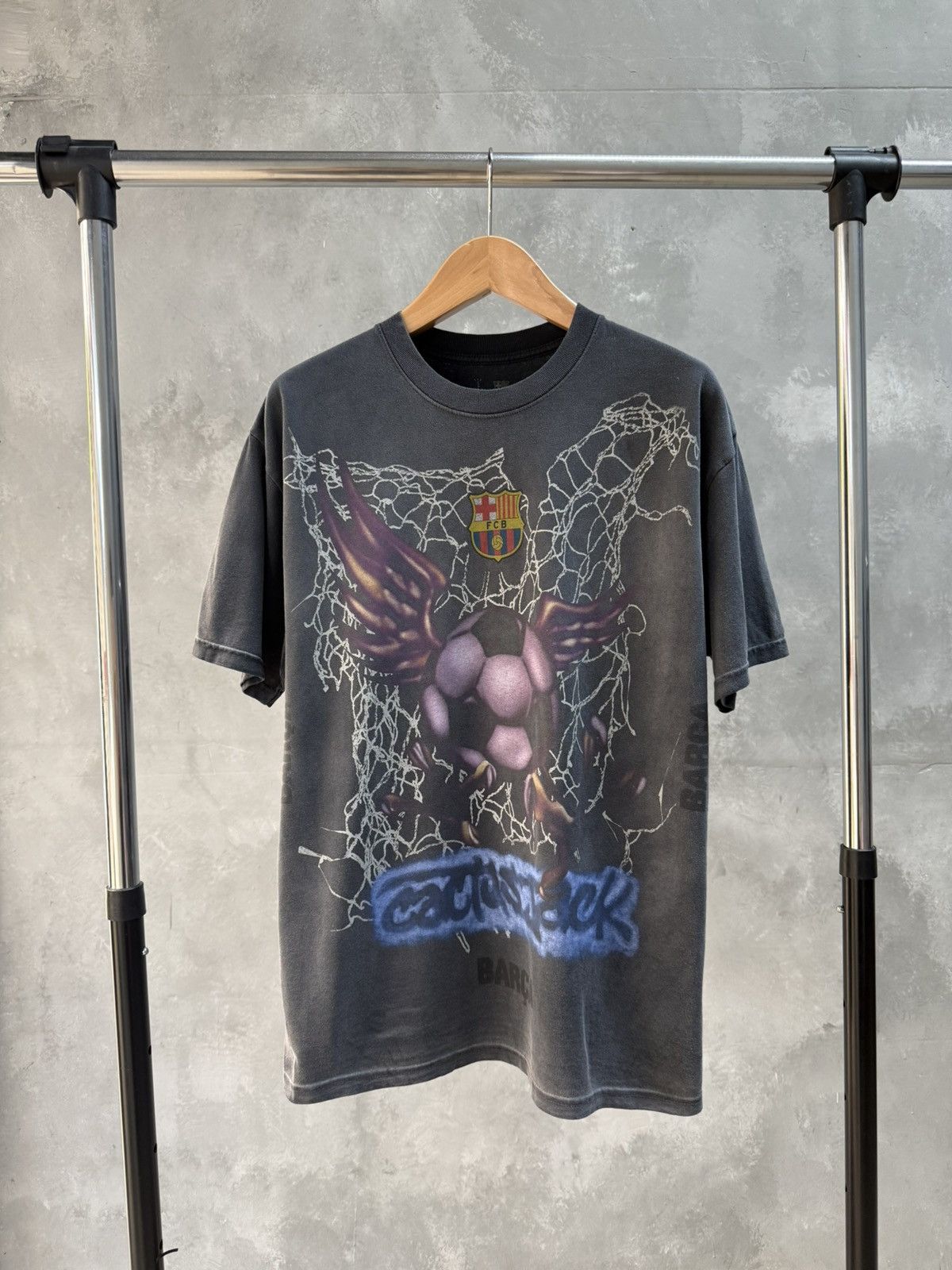 Nike × Travis Scott Travis Scott × FC Barcelona Washed Spray Logo Tee Size US L / EU 52-54 / 3 - 1 Thumbnail