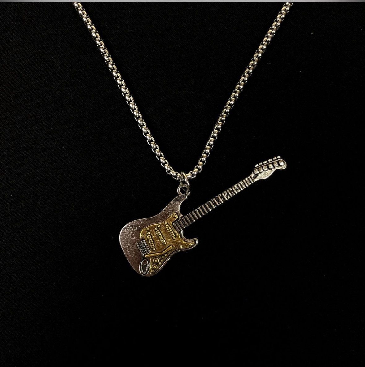Jewelry Guitar Necklace Y2K Gothic Punk Chain Size ONE SIZE - 1 Thumbnail