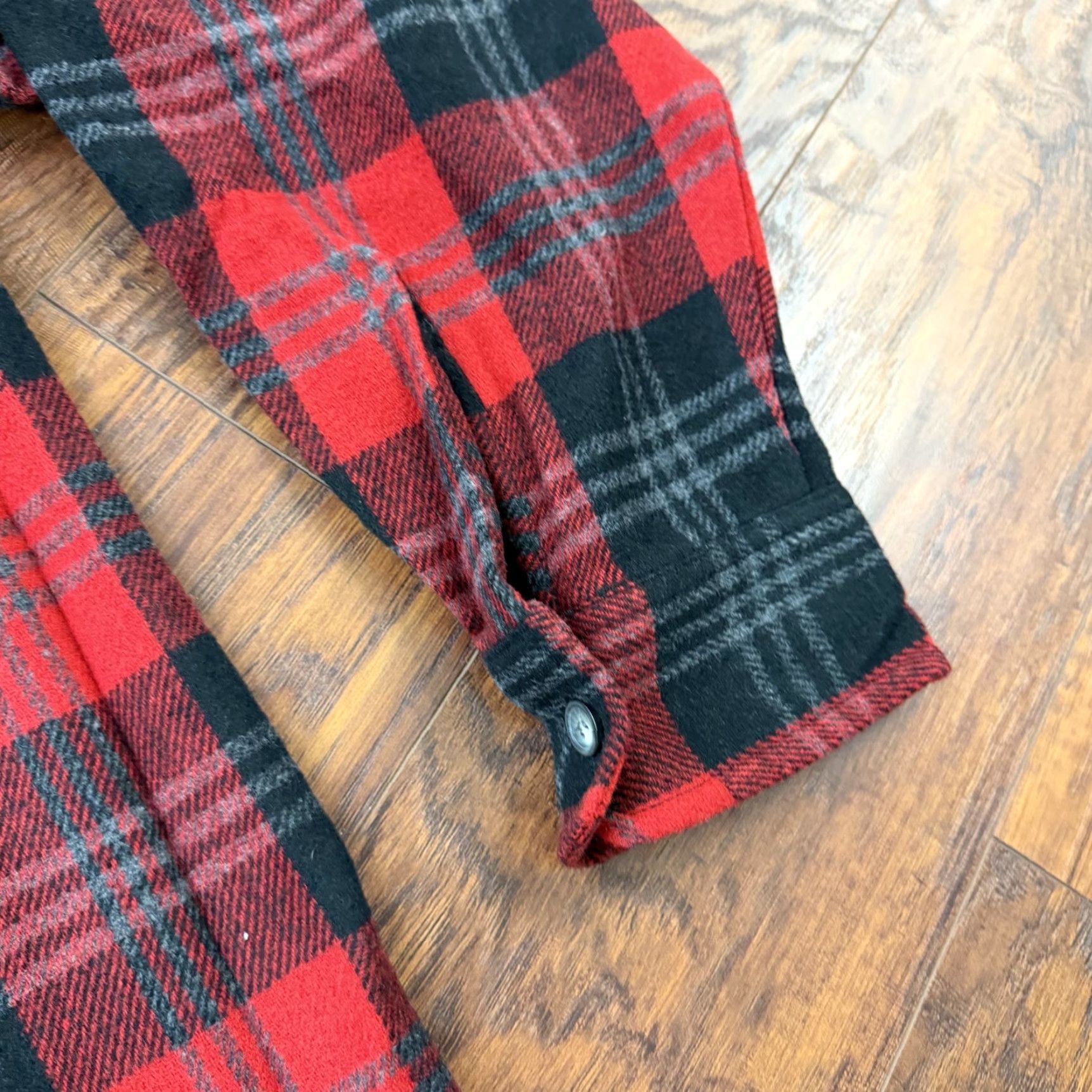 Gap VINTAGE GAP Shirt Mens XL Red Wool Blend Flannel Long Sleeve Pockets Size US XL / EU 56 / 4 - 3 Thumbnail