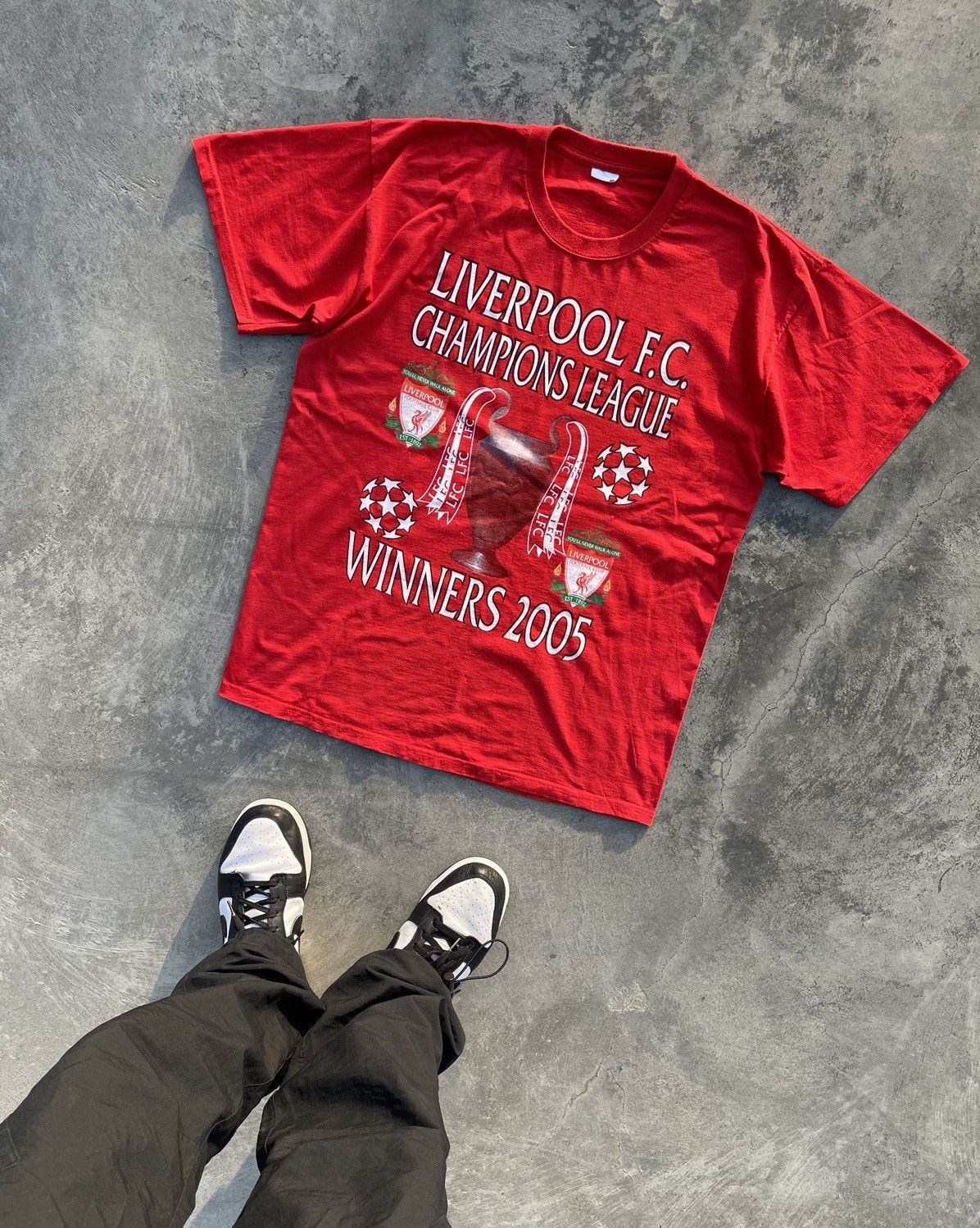 Vintage Vintage RARE Liverpool 2005 T -Shirt Football Jersey Y2K Size US M / EU 48-50 / 2 - 7 Thumbnail