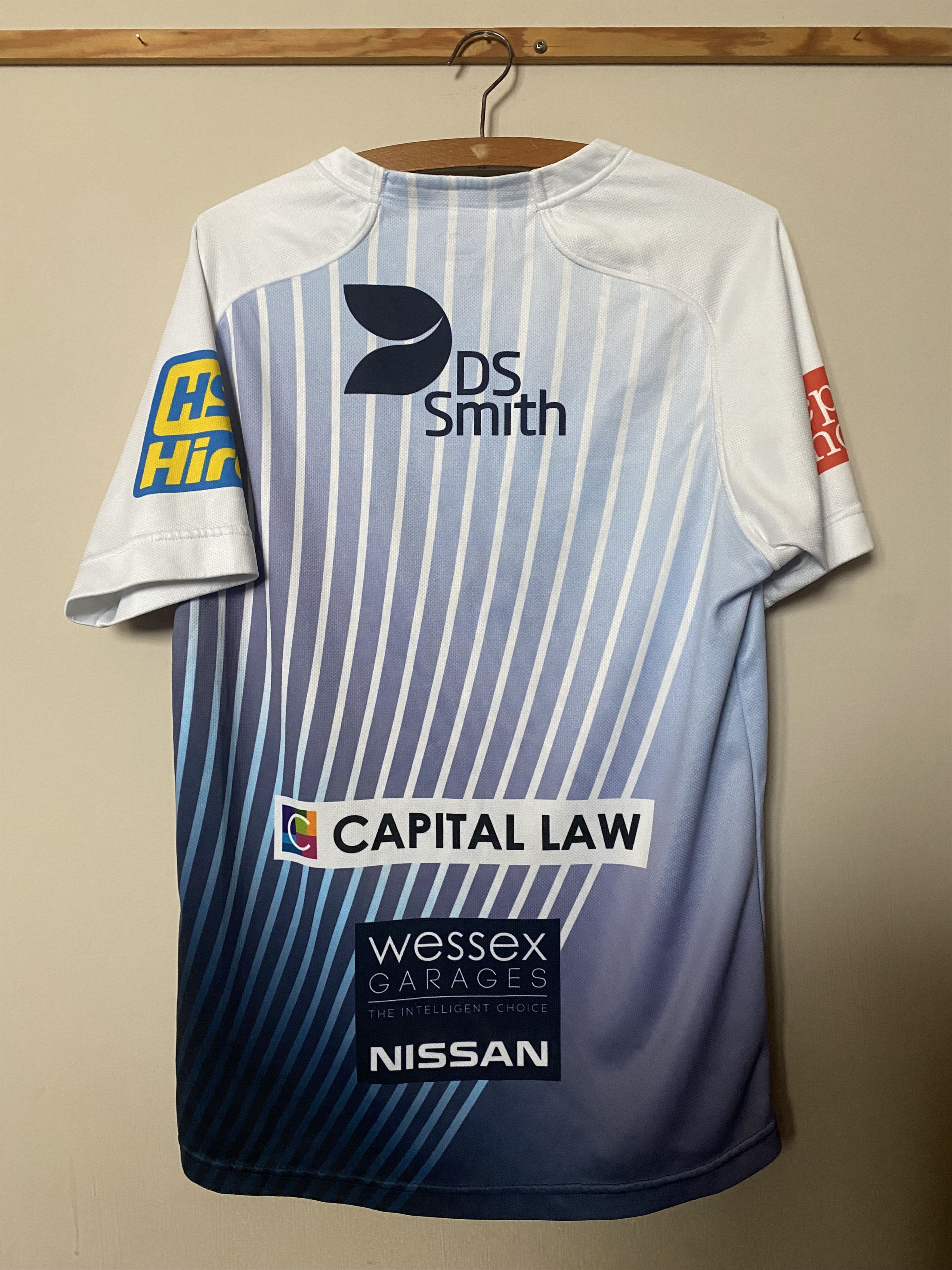 Canterbury of New Zealand Rugby CARDIFF BLUES - 2013/2014 - Canterbury - M - UNIQUE Size US M / EU 48-50 / 2 - 2 Thumbnail