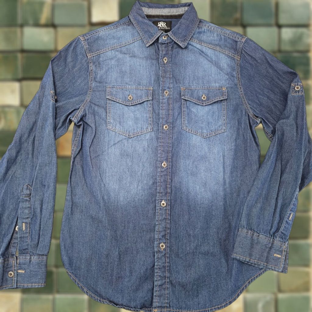 Vintage Rock & Republic Shirt Mens Small Blue Denim Collared Button-Up Cotton Casual Long Sleeve Size US S / EU 44-46 / 1 - 1 Thumbnail
