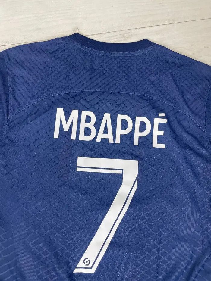 Nike PARIS SAINT-GERMAIN 2022 2023 Mbappe #7 Player Issue Jersey Size US S / EU 44-46 / 1 - 12 Thumbnail