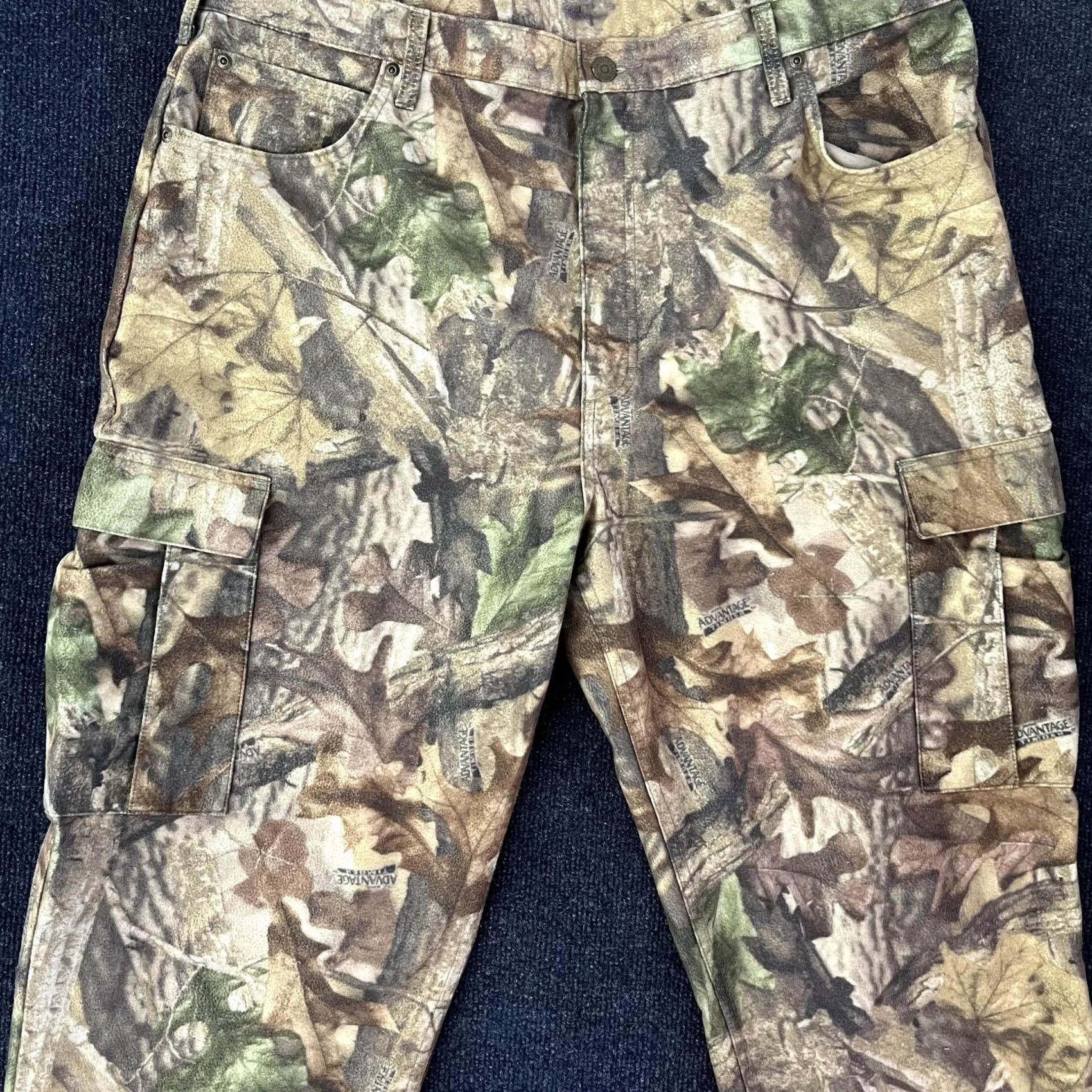 Vintage Material & Features: P Polyester Fleece and Camouflage - key attributes Size US 42 / EU 58 - 2 Thumbnail