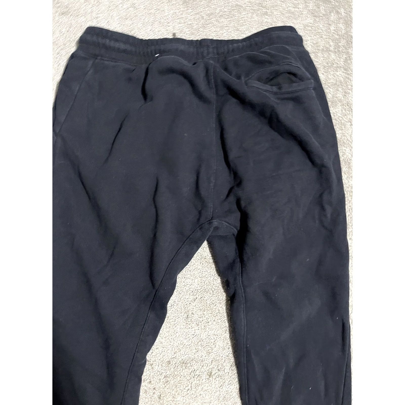 H&M H&M Sweatpants Regular Fit Solid Black L Mens Pants Activewear Joggers Size US 33 - 4 Thumbnail