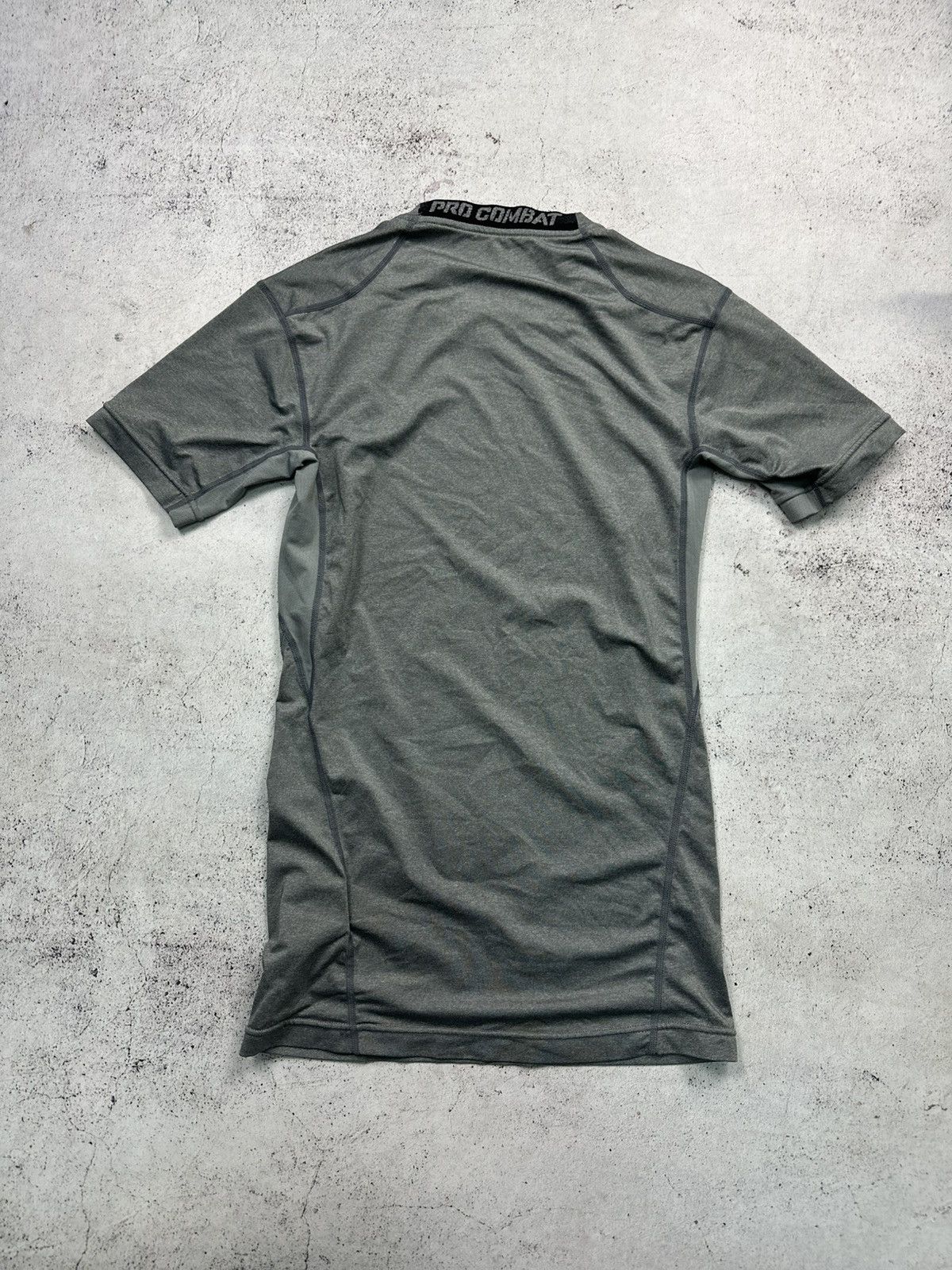 Nike Nike Pro Combat Gray Training T Shirt Size S Size US S / EU 44-46 / 1 - 7 Thumbnail