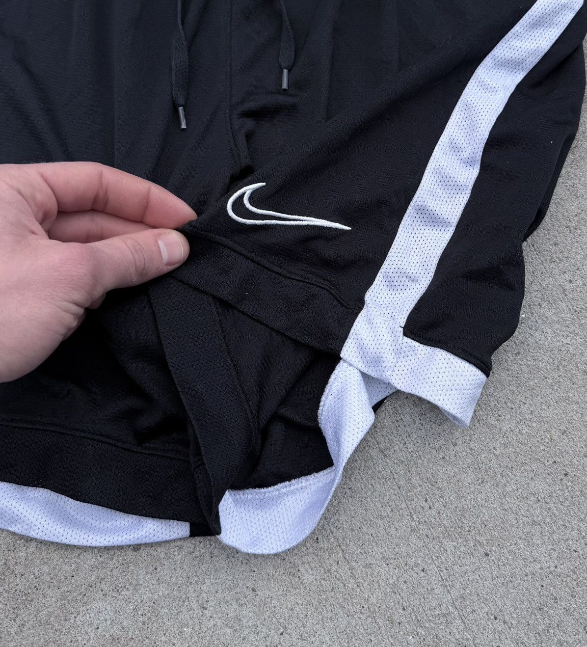 Other Vintage Nike y2k streetwear track shorts Size US 32 / EU 48 - 7 Thumbnail