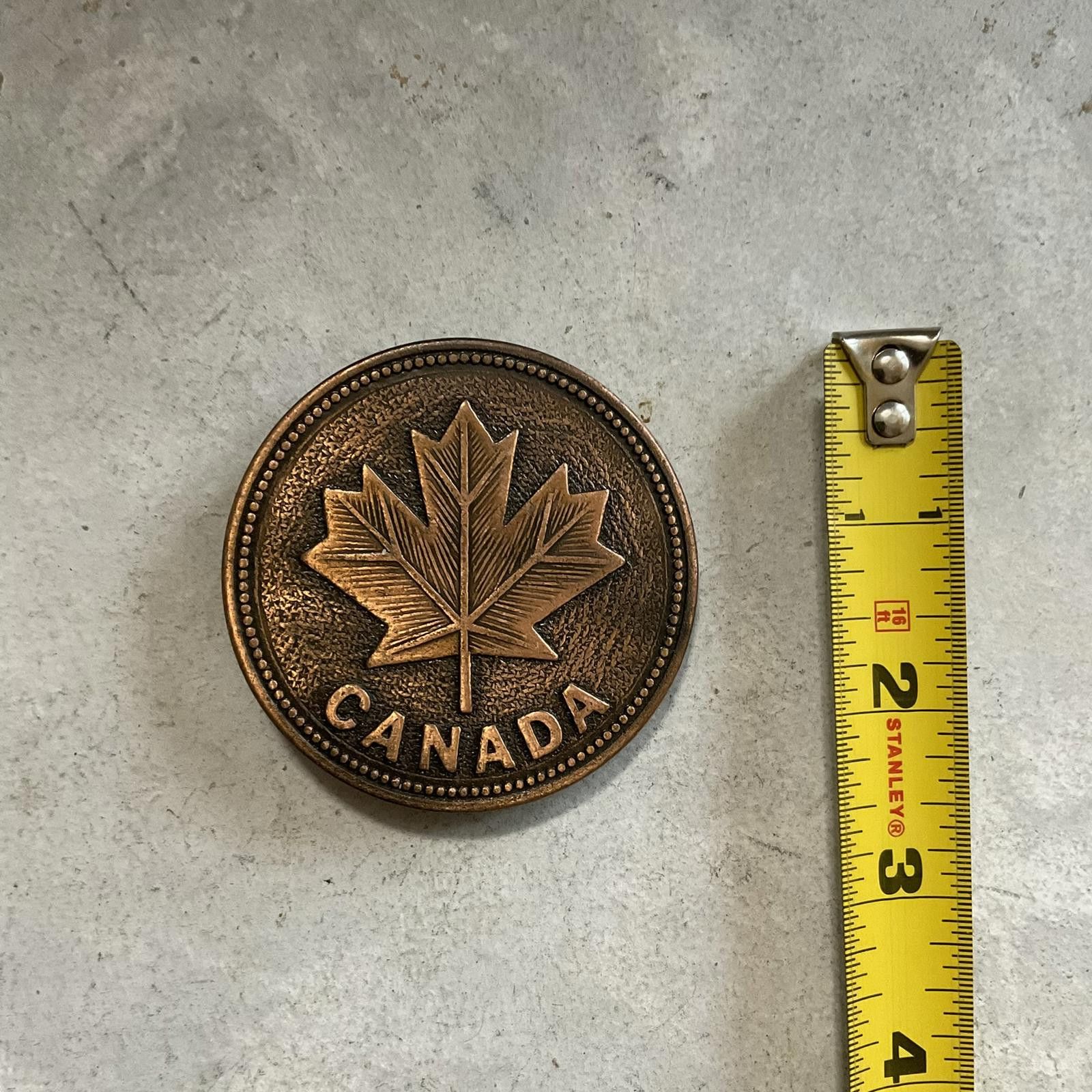 Vintage vintage 70's canada maple leaf coin bronze belt buckle Size ONE SIZE - 4 Thumbnail