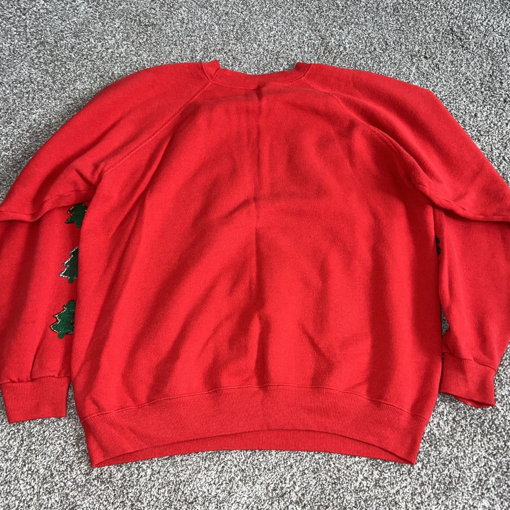 Hanes VINTAGE Hanes Christmas Tree Sweatshirt Shirt Mens Unisex Size L Red 1980s Holiday Pullover Size US L / EU 52-54 / 3 - 4 Thumbnail