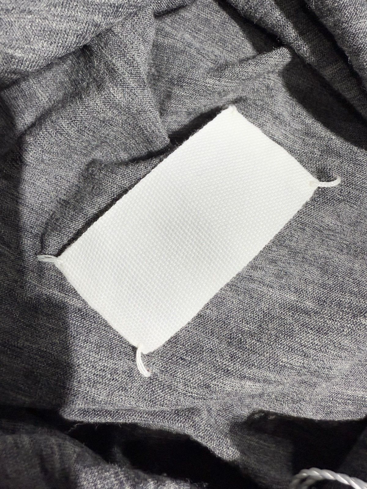 Maison Margiela Maison Margiela - single sleeve longsleeve - Blank tag Size S / US 4 / IT 40 - 5 Thumbnail