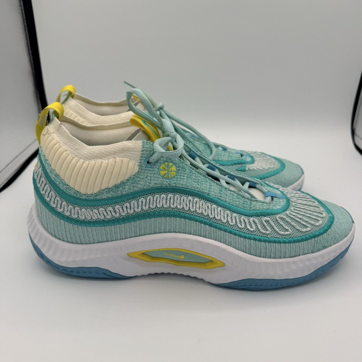 Nike Nike Cosmic Unity Teal Yellow Knit Sneakers US 13 Basketball Size US 13 / EU 46 - 4 Thumbnail