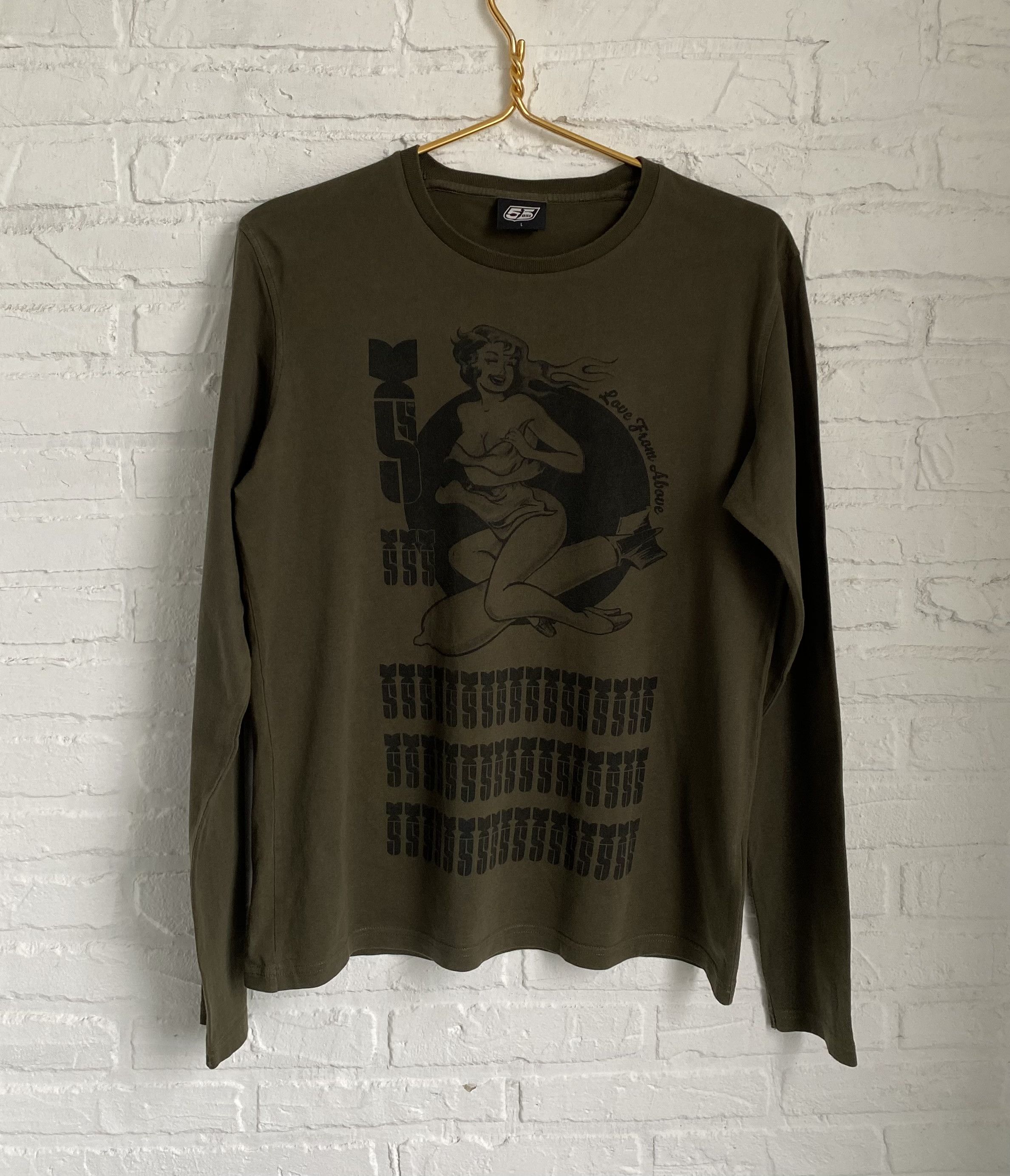 55DSL Vintage Y2K diesel love from above bomb girl tee Size US M / EU 48-50 / 2 - 1 Thumbnail