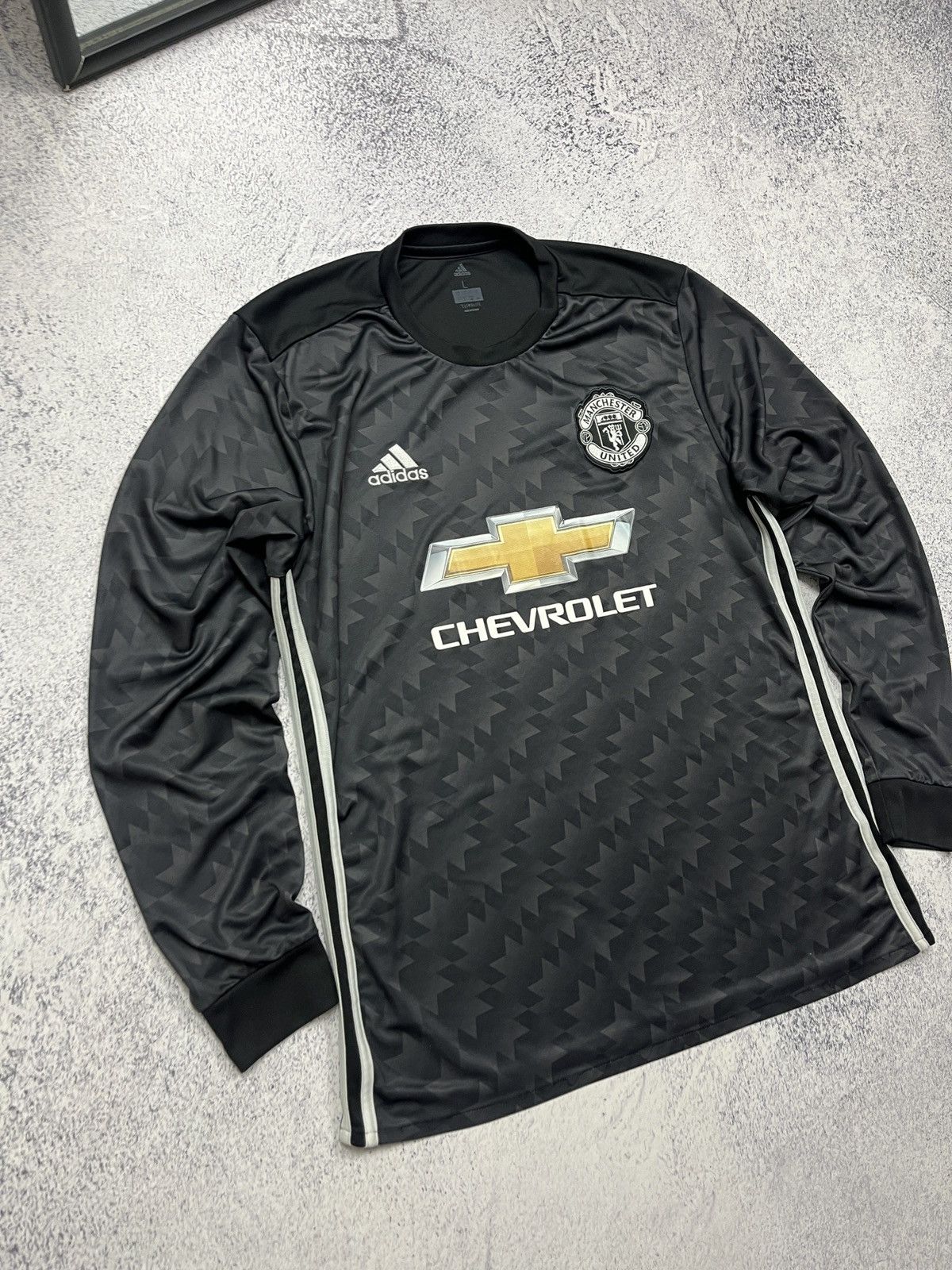 Nike Nike Manchester United 2017/18 Away Soccer Jersey Longsleeve Size US L / EU 52-54 / 3 - 4 Thumbnail