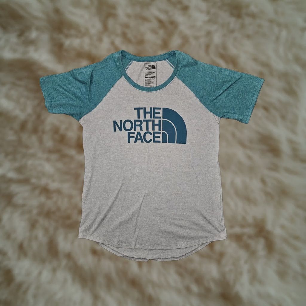 The North Face The North Face Shirt Womens Small Gray Teal Raglan Short Sleeve Logo Tee Top Size S / US 4 / IT 40 - 1 Thumbnail