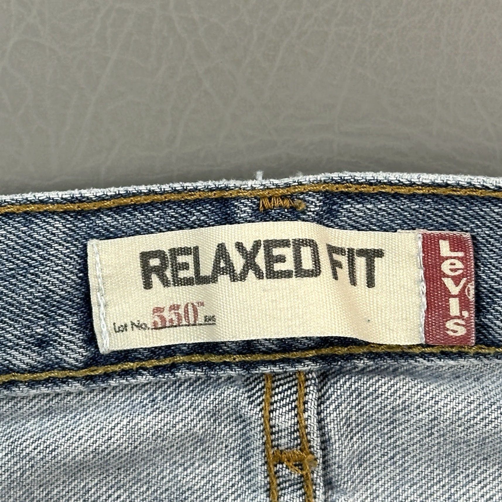 Levi's VINTAGE Levi's 550 Jeans Mens 36x30 Medium Wash Relaxed Fit Grunge 90s Logo Skate Jeans Mens Size US 36 / EU 52 - 6 Thumbnail
