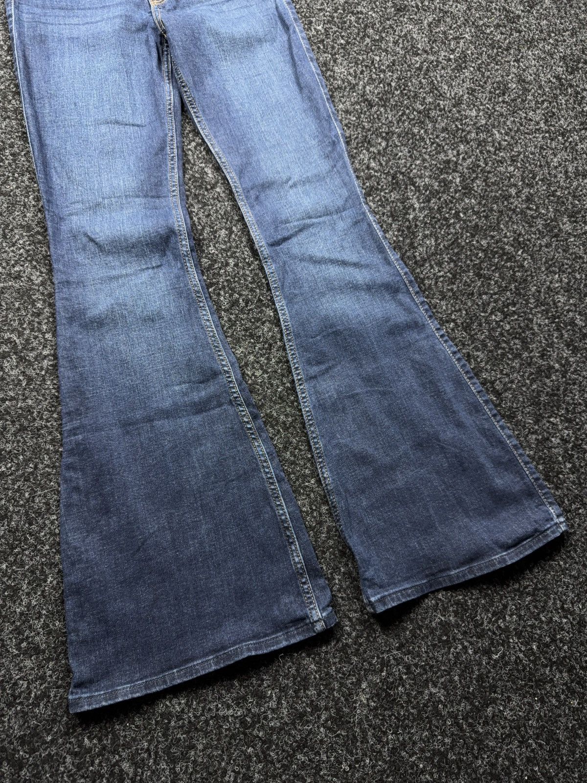 Hollister Hollister Avant Garde Ultra High Rise Flare Denim Jeans W25R Size 25" / US 0 / IT 36 - 5 Thumbnail