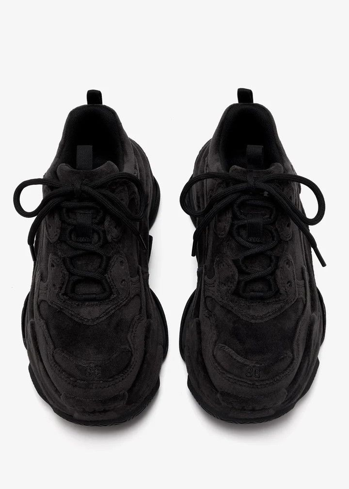 Balenciaga o1la1rc1a1025 Triple S Sneakers Velvet in Black Size US 6 / IT 36 - 4 Thumbnail