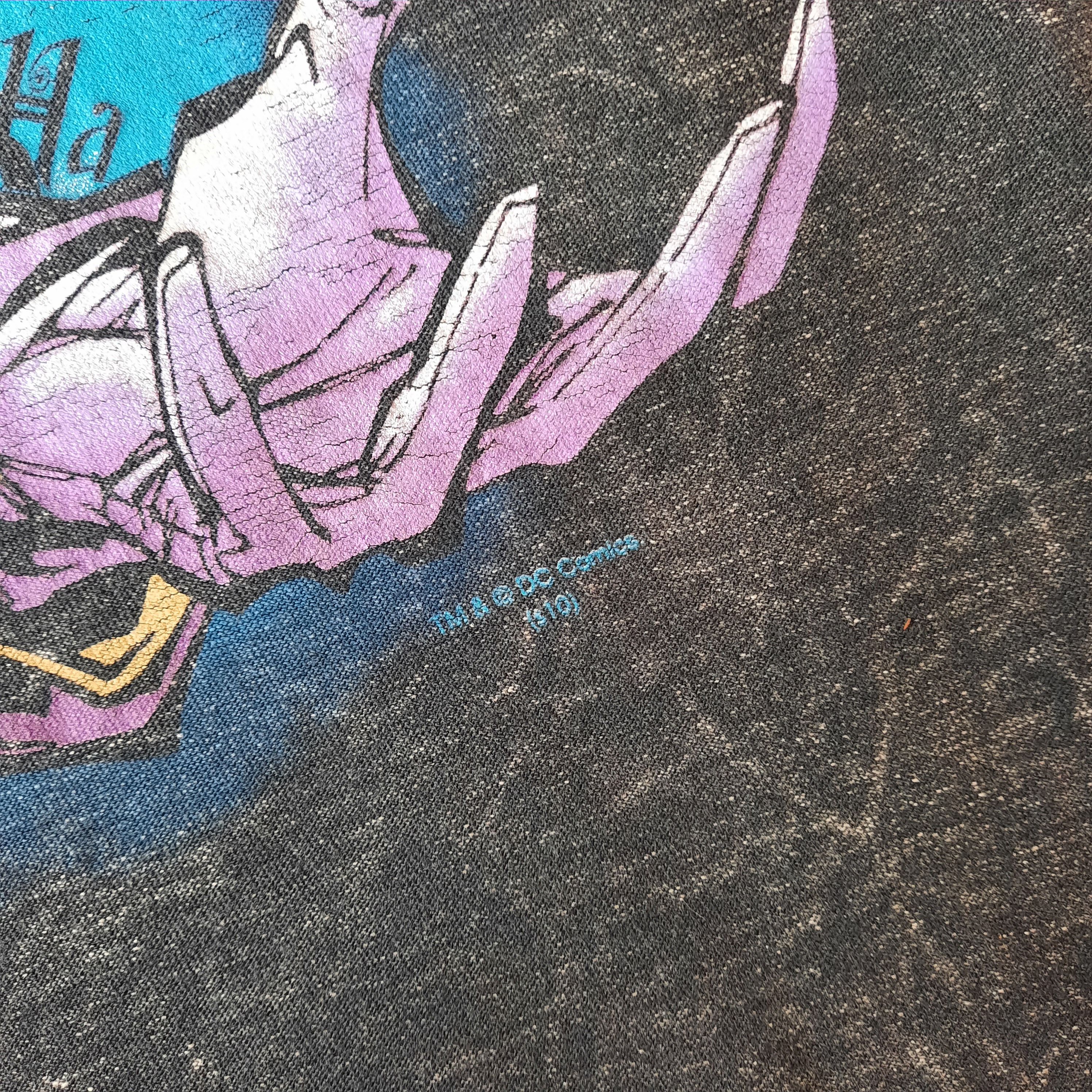 DC Comics 💥 Vintage dc comic batman vs joker reversible tshirt Size US M / EU 48-50 / 2 - 8 Thumbnail