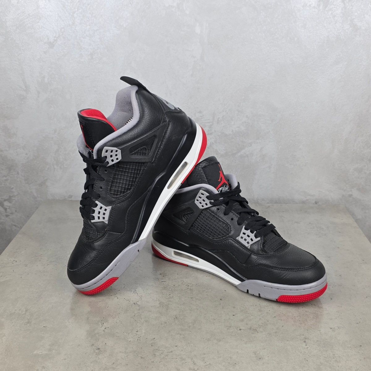 Jordan Brand Air Jordan 4 Bred Retro Black/Red Sneakers Size 42,5 Size US 8 / EU 41 - 4 Thumbnail